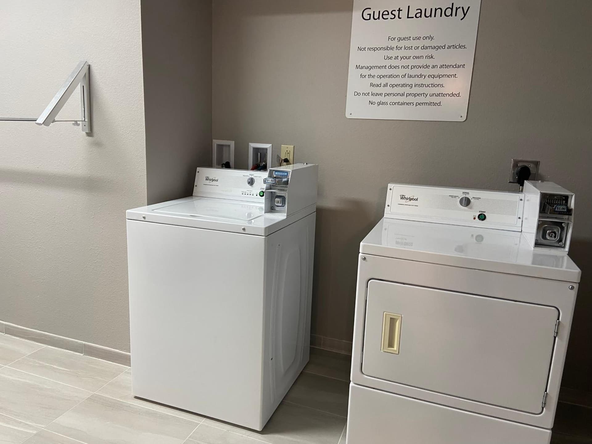 Holiday Inn Express & Suites Elyria by IHG interior in Elyria, OH — gallery photo 2