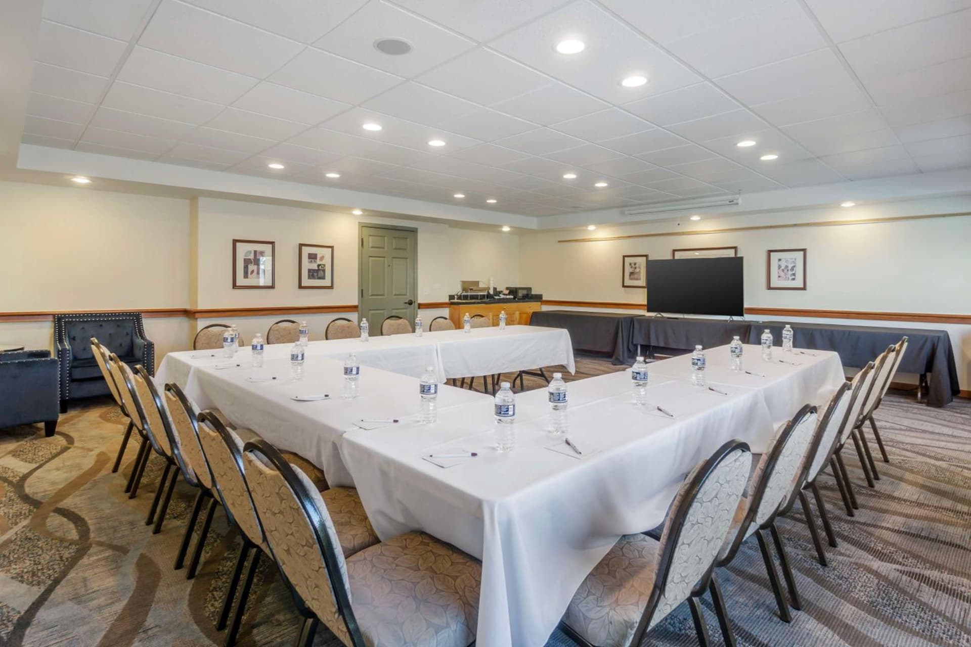 Best Western Plus Edmonds Harbor Inn gallery photo in Edmonds, WA — image 70
