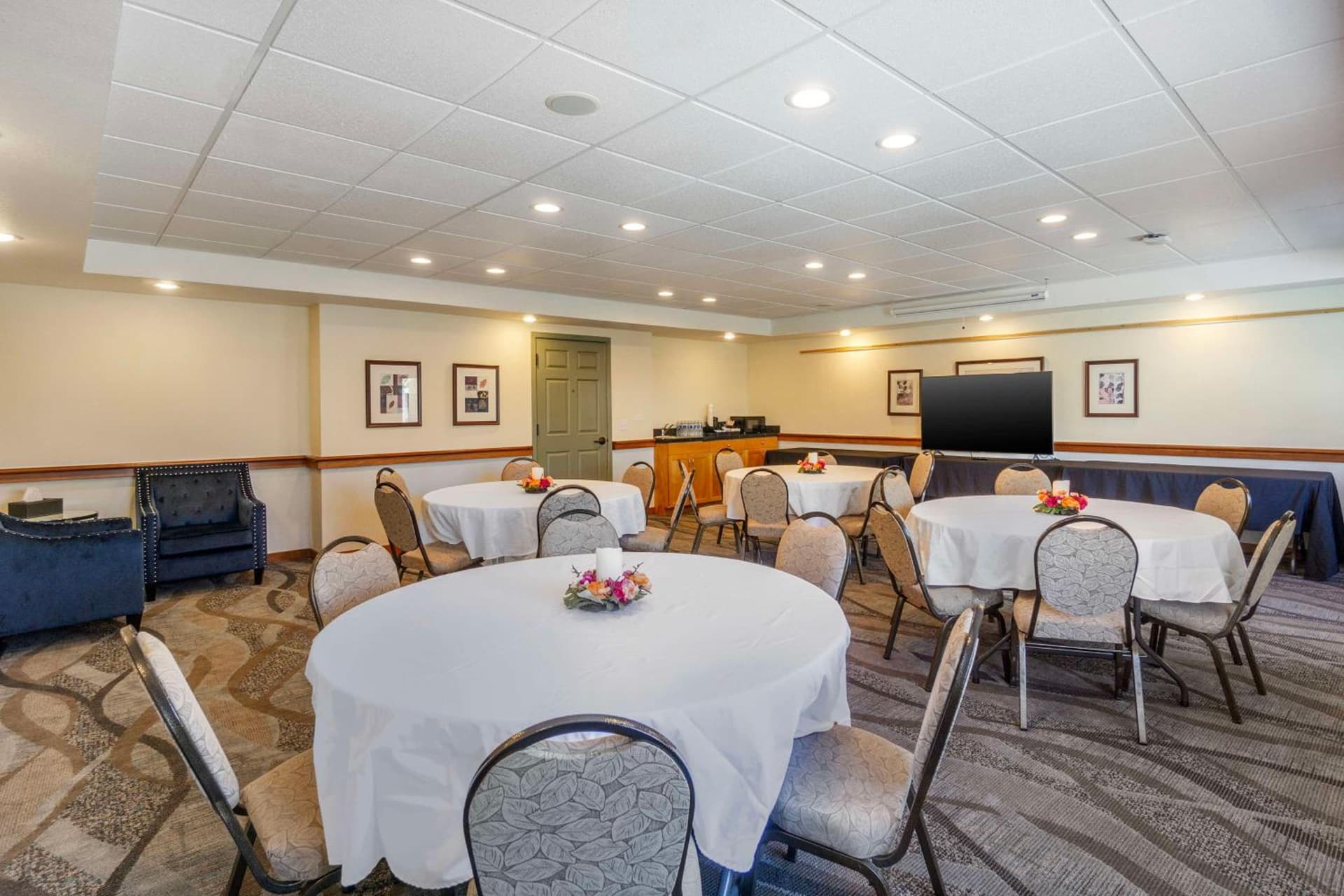 Best Western Plus Edmonds Harbor Inn gallery photo in Edmonds, WA — image 43