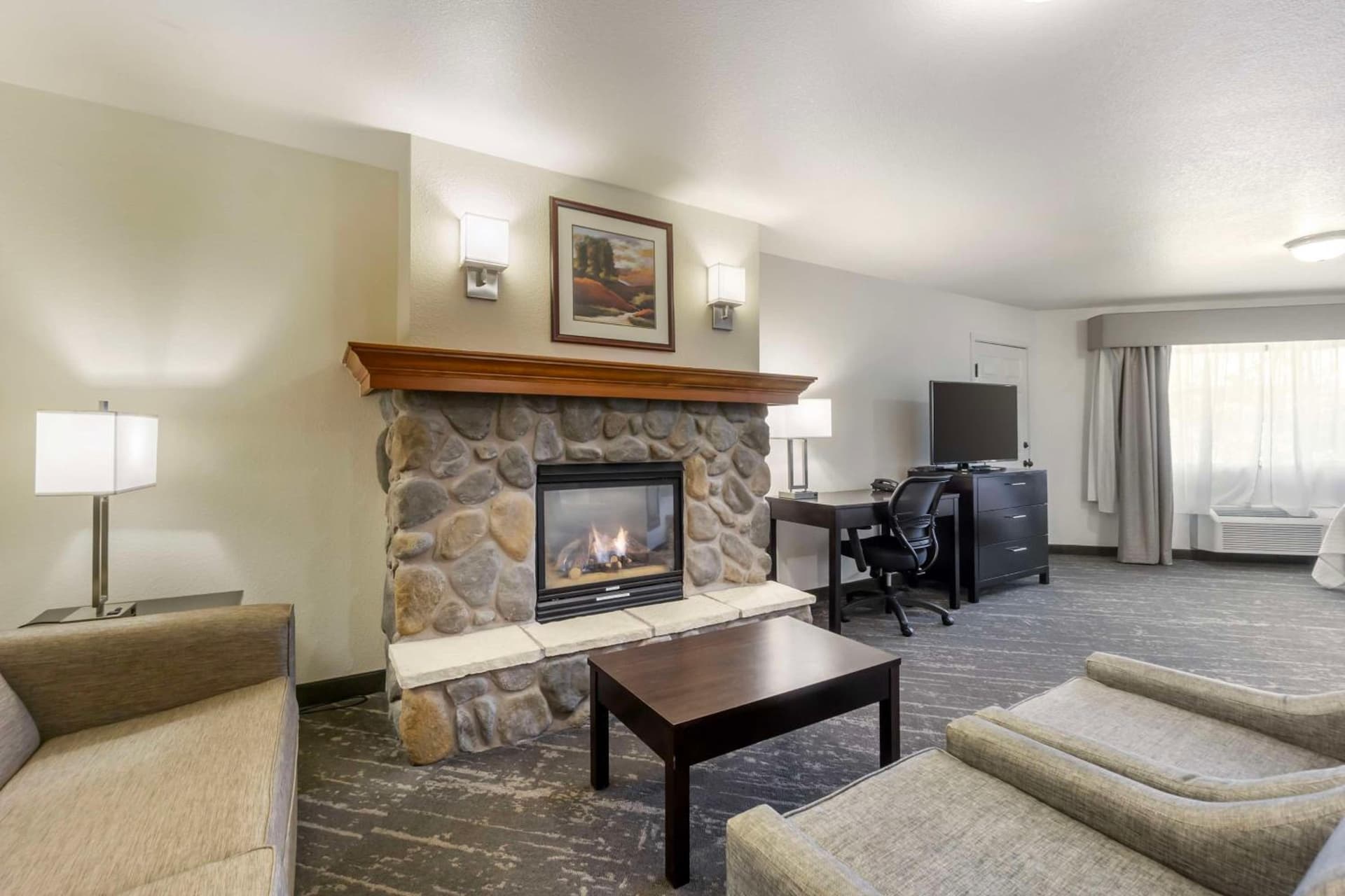 Best Western Plus Edmonds Harbor Inn gallery photo in Edmonds, WA — image 7