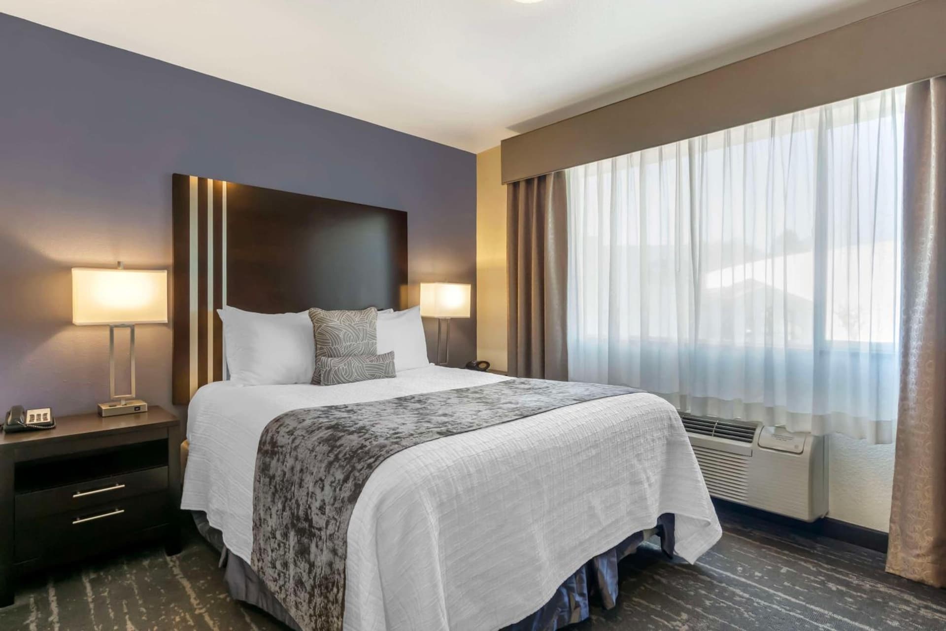 Best Western Plus Edmonds Harbor Inn gallery photo in Edmonds, WA — image 55