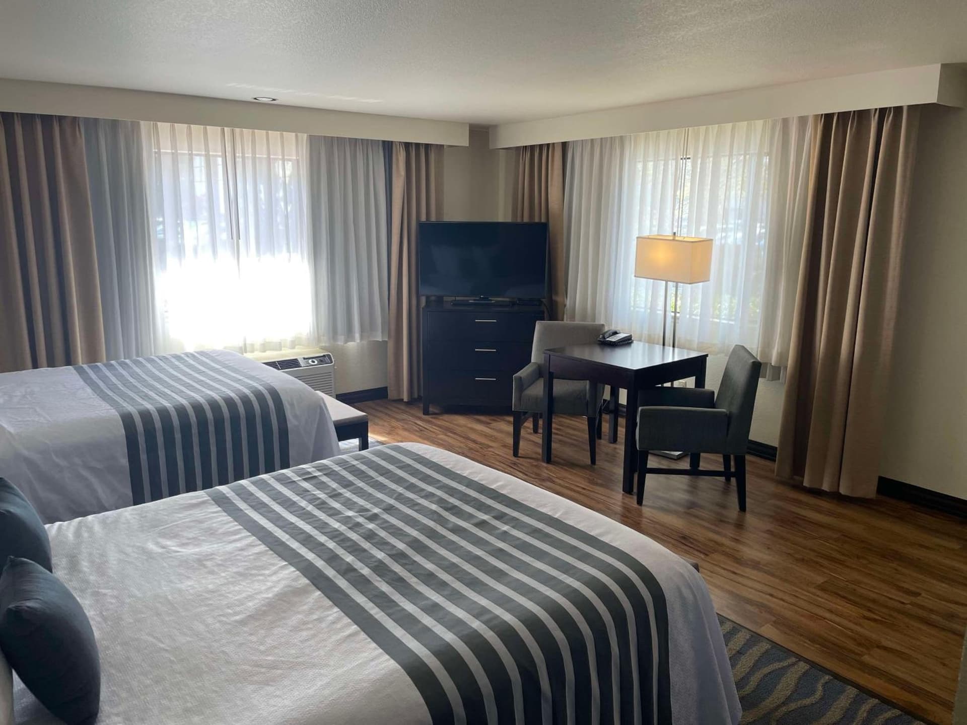 Best Western Plus Edmonds Harbor Inn gallery photo in Edmonds, WA — image 23