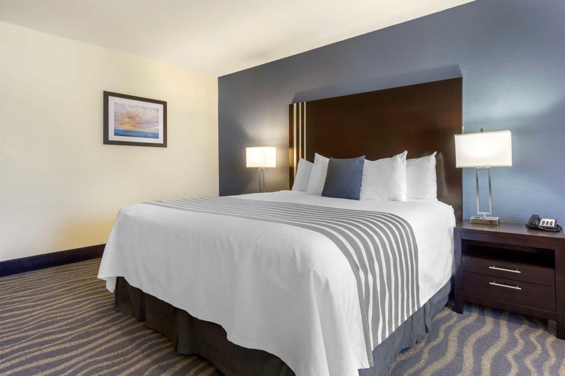 Best Western Plus Edmonds Harbor Inn gallery photo in Edmonds, WA — image 47