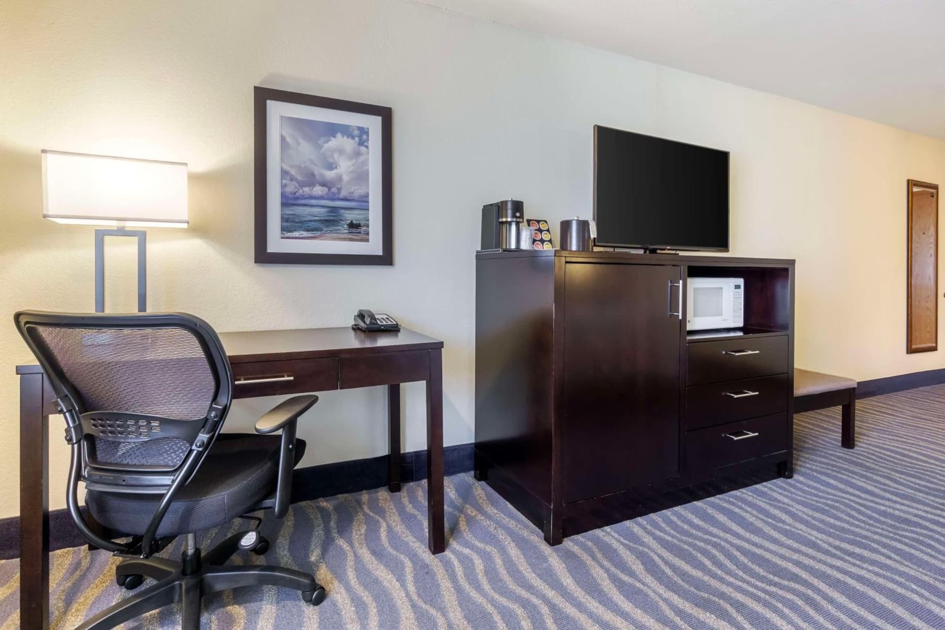 Best Western Plus Edmonds Harbor Inn gallery photo in Edmonds, WA — image 24