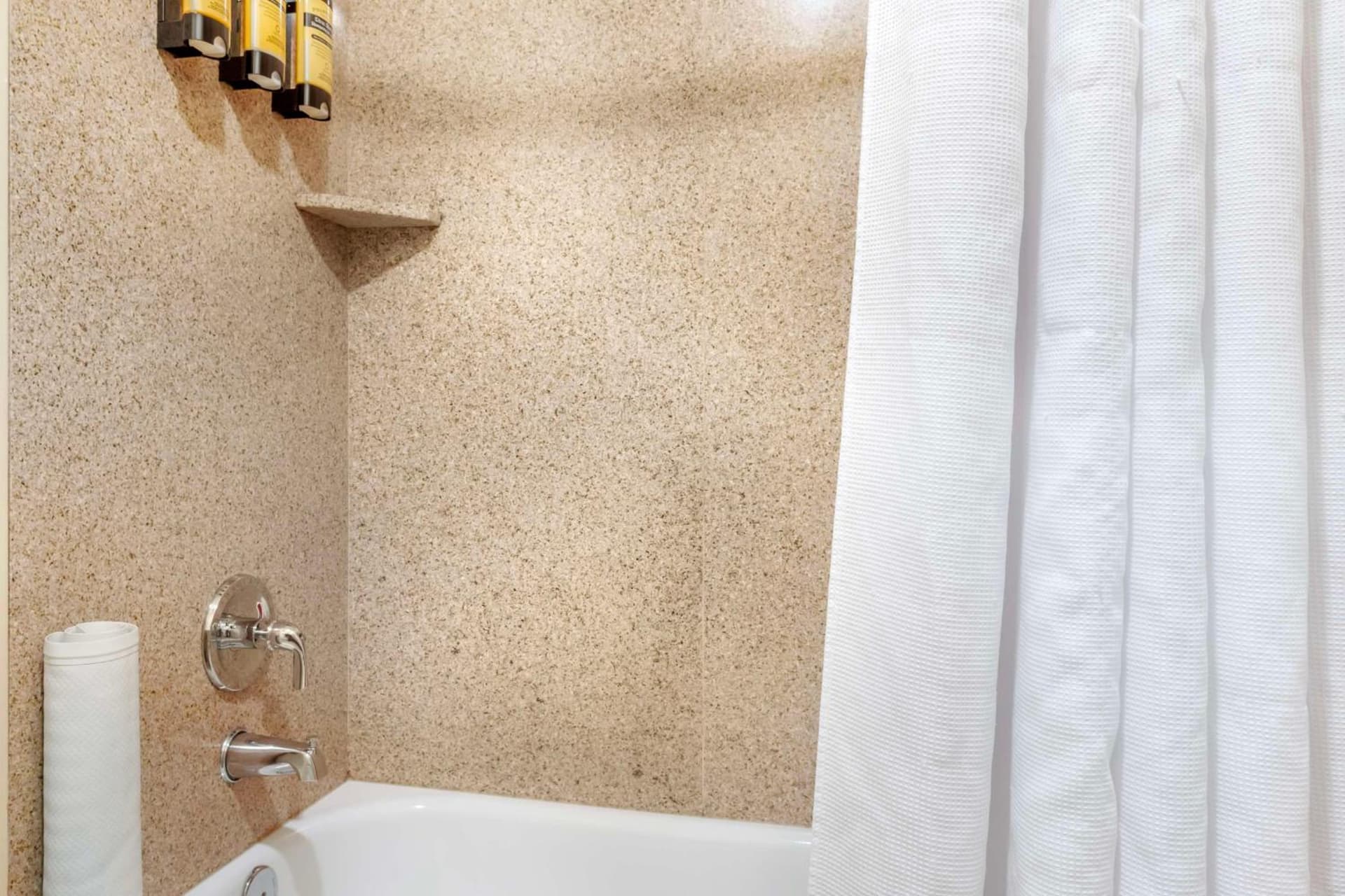 Best Western Plus Edmonds Harbor Inn gallery photo in Edmonds, WA — image 9
