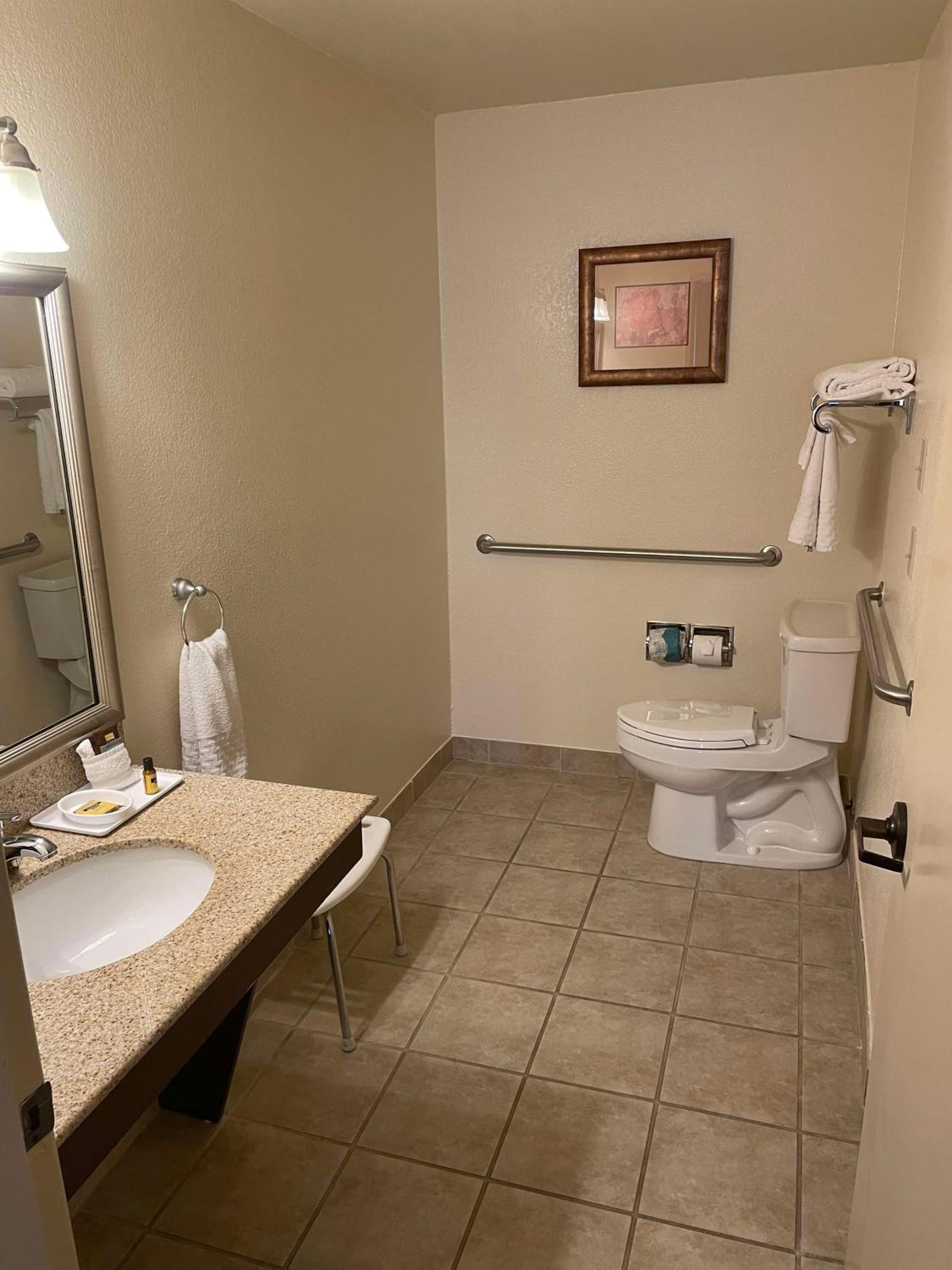 Best Western Plus Edmonds Harbor Inn gallery photo in Edmonds, WA — image 49