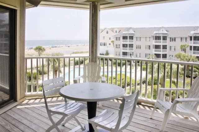 Port O'Call A302 by Wild Dunes, Ocean View Condo — hotel in Isle of Palms, South Carolina