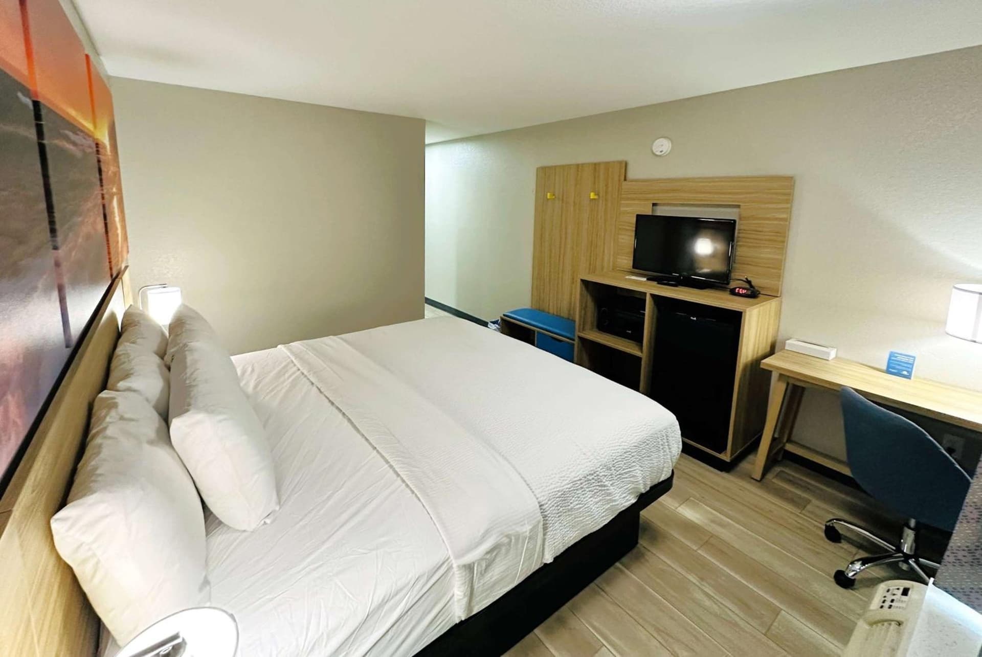 Days Inn by Wyndham Holland gallery photo in Holland, MI — image 14