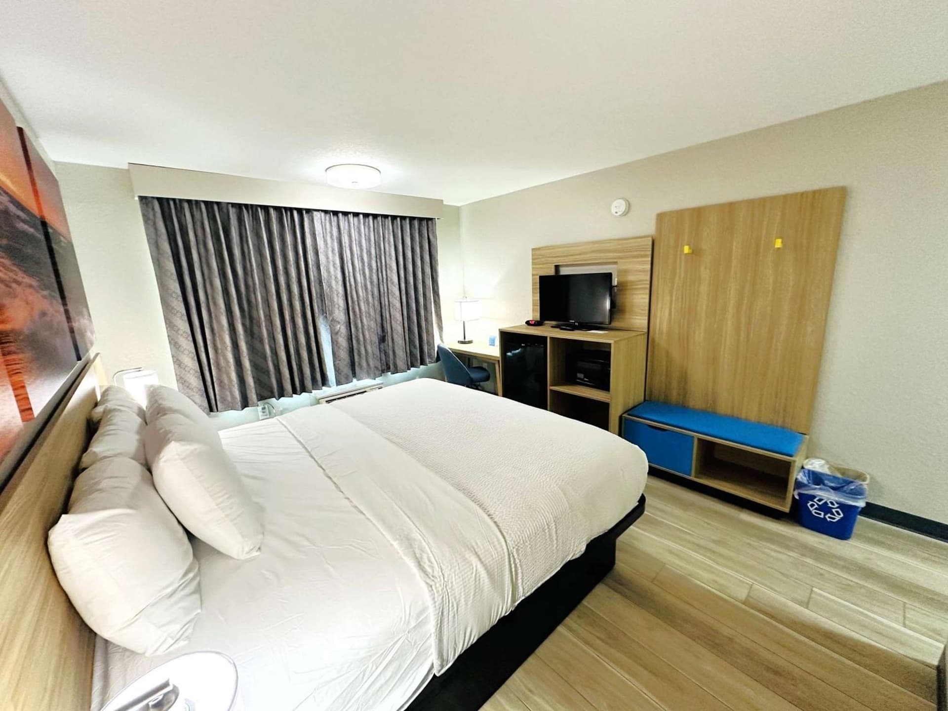 Days Inn by Wyndham Holland gallery photo in Holland, MI — image 13