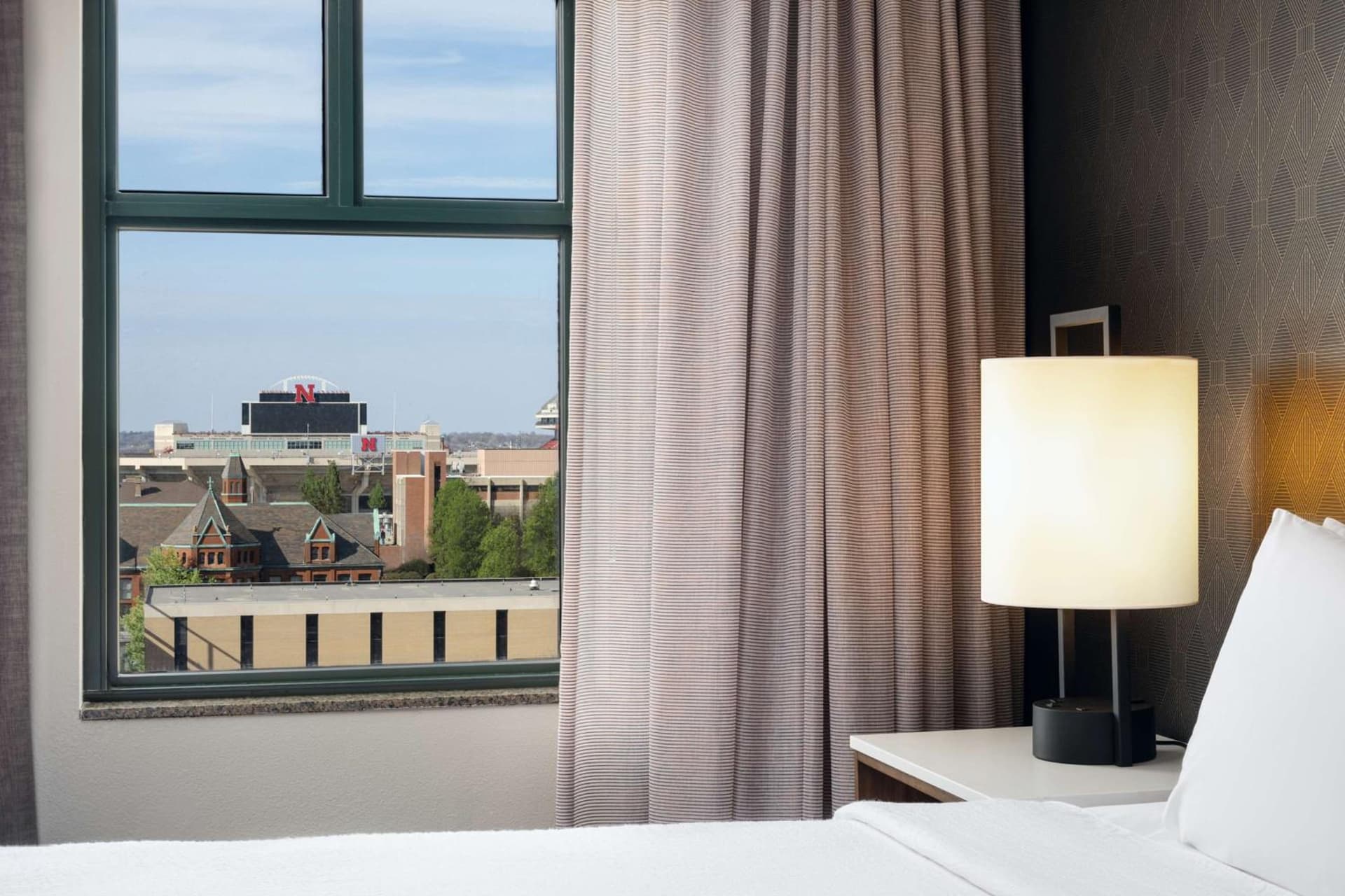 Embassy Suites Lincoln gallery photo in Lincoln, NE — image 15