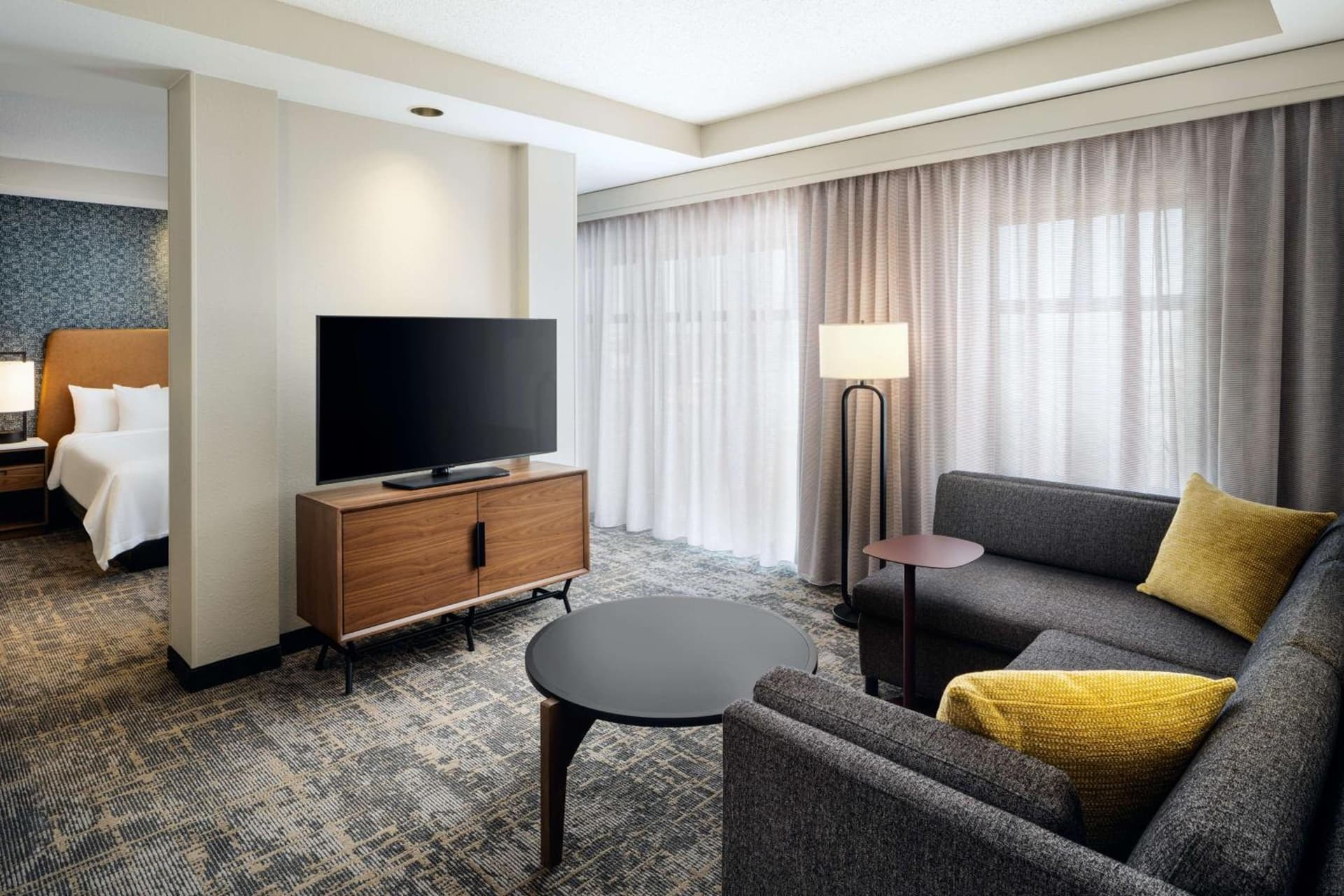 Embassy Suites Lincoln gallery photo in Lincoln, NE — image 11