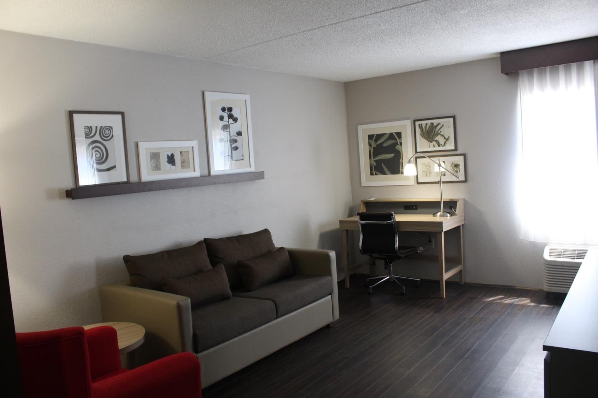 Country Inn & Suites by Radisson, Dunbar - Charleston gallery photo in Dunbar, WV — image 23
