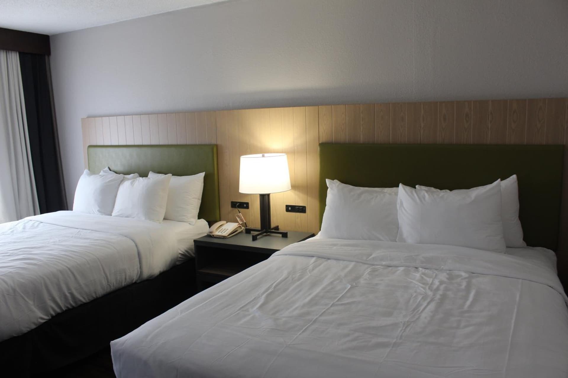 Country Inn & Suites by Radisson, Dunbar - Charleston gallery photo in Dunbar, WV — image 11