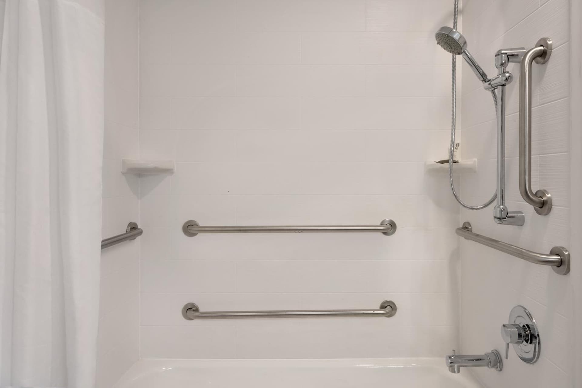Country Inn & Suites by Radisson, Oklahoma City - Bricktown, OK interior in Oklahoma City, OK — gallery photo 2