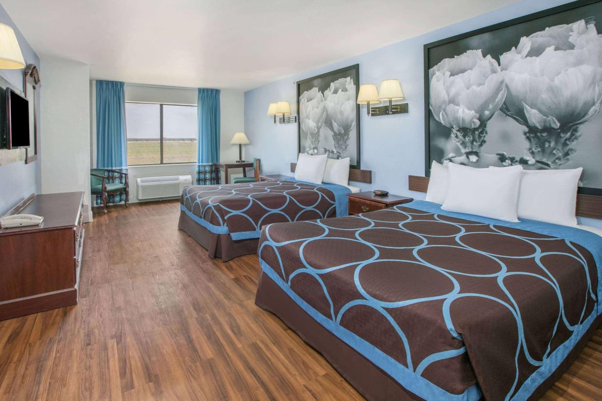 Super 8 by Wyndham Garland North Dallas Area gallery photo in Garland, TX — image 9