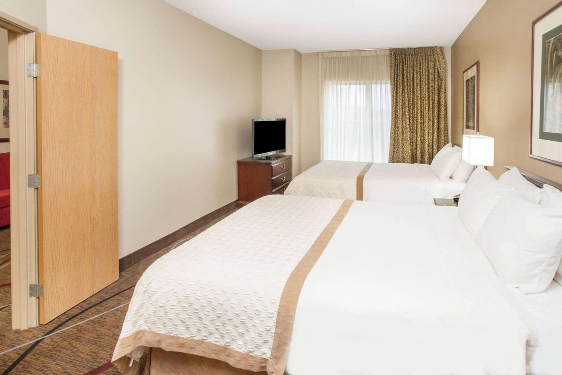 Hawthorn Extended Stay by Wyndham Bloomington gallery photo in Bloomington, IL — image 26
