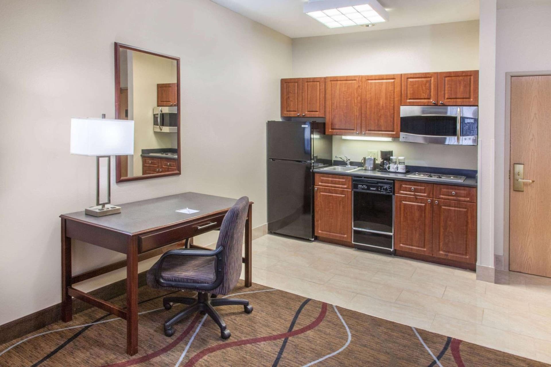 Hawthorn Extended Stay by Wyndham Bloomington gallery photo in Bloomington, IL — image 12