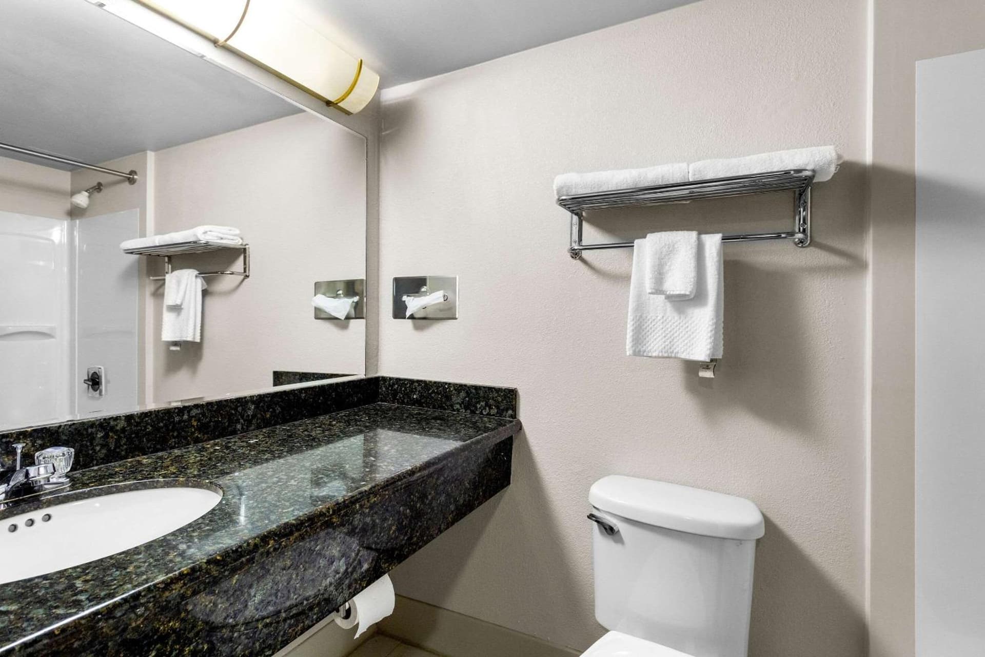 Quality Inn & Suites Altoona property views in Altoona, PA — gallery photo 3
