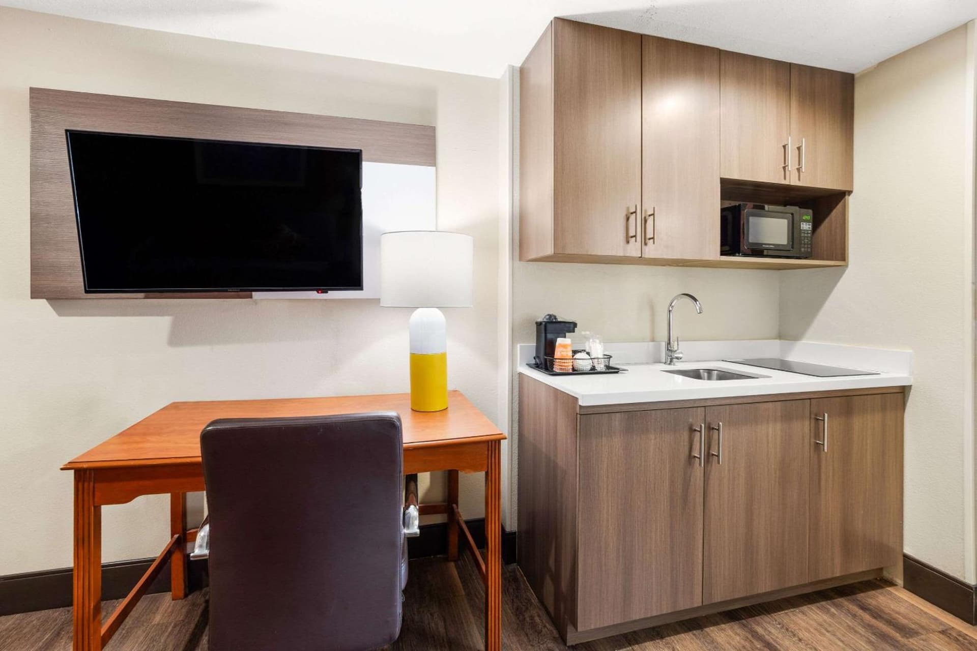 Comfort Suites Columbia at Harbison gallery photo in Columbia, SC — image 27