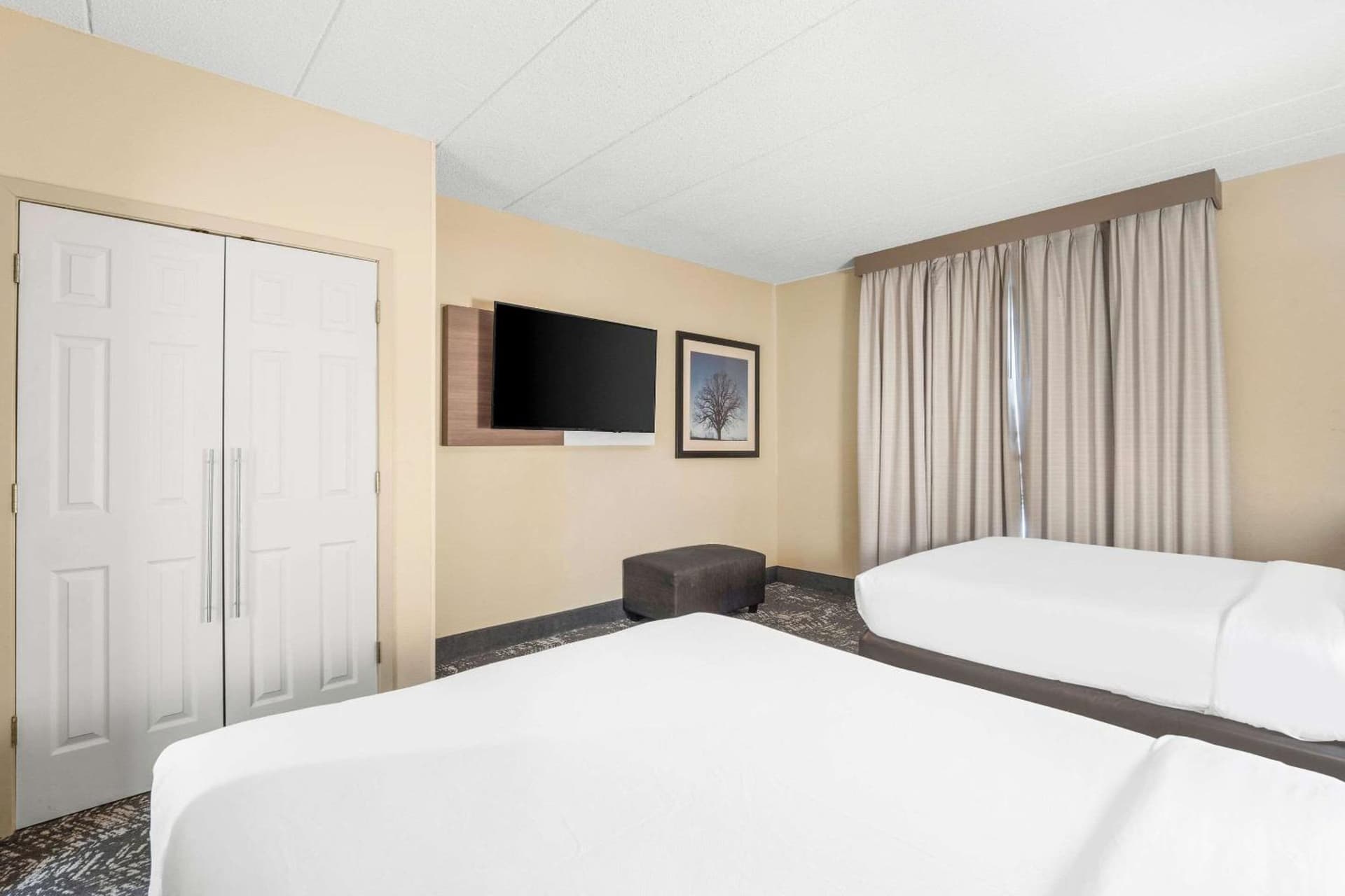 Comfort Suites Columbia at Harbison property views in Columbia, SC — gallery photo 3