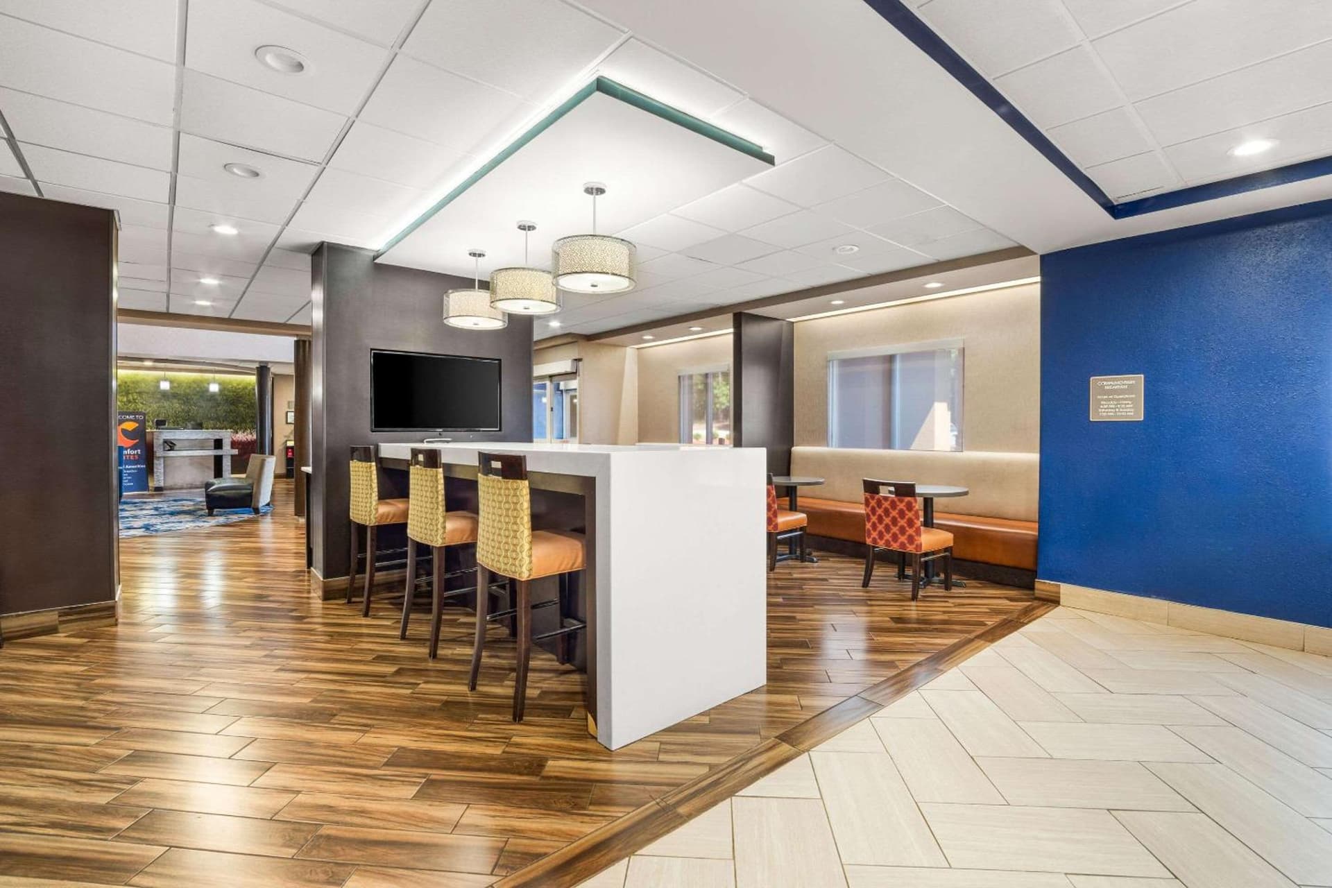 Comfort Suites Columbia at Harbison gallery photo in Columbia, SC — image 17