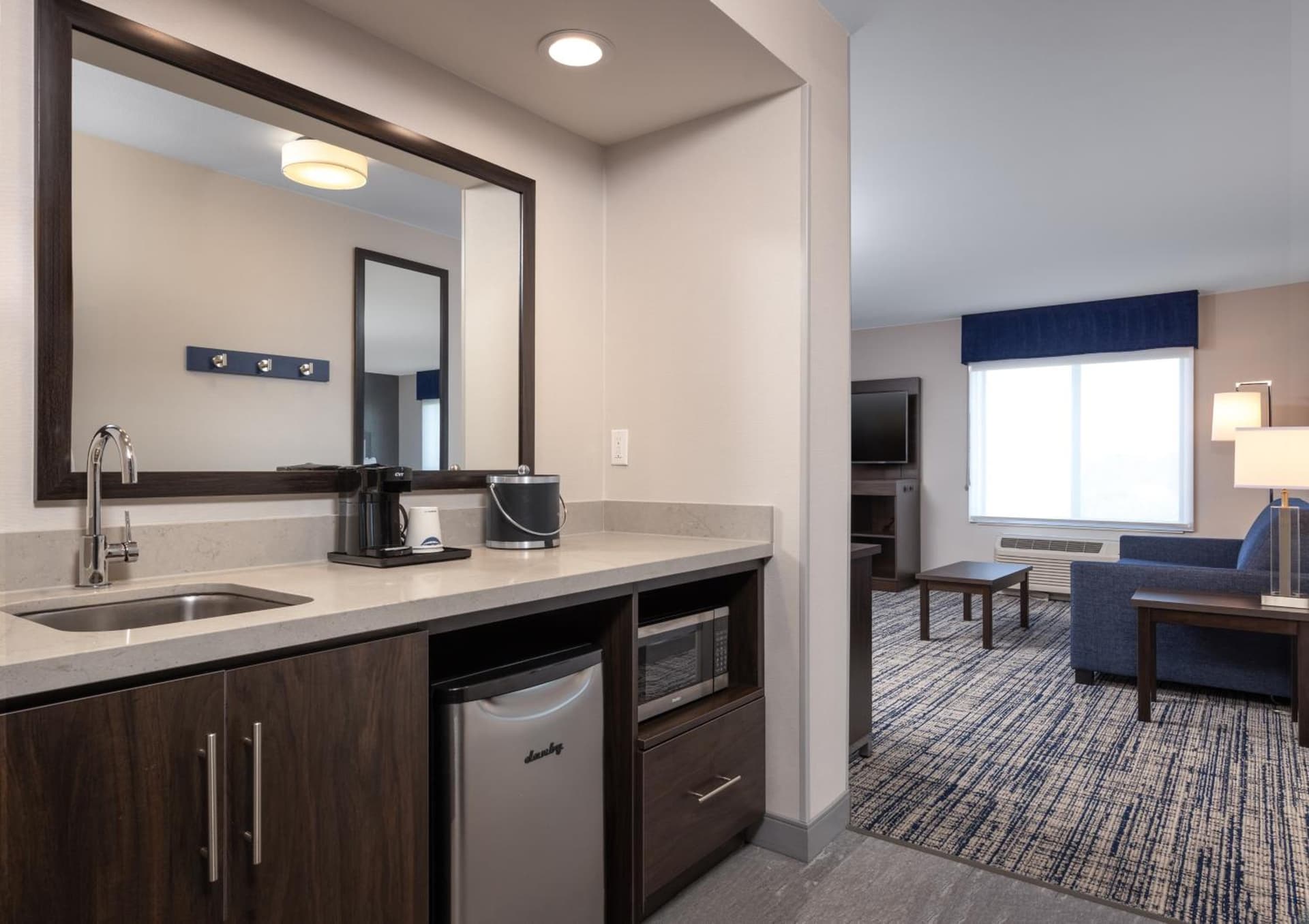 Hampton Inn & Suites Manteca gallery photo in Manteca, CA — image 68