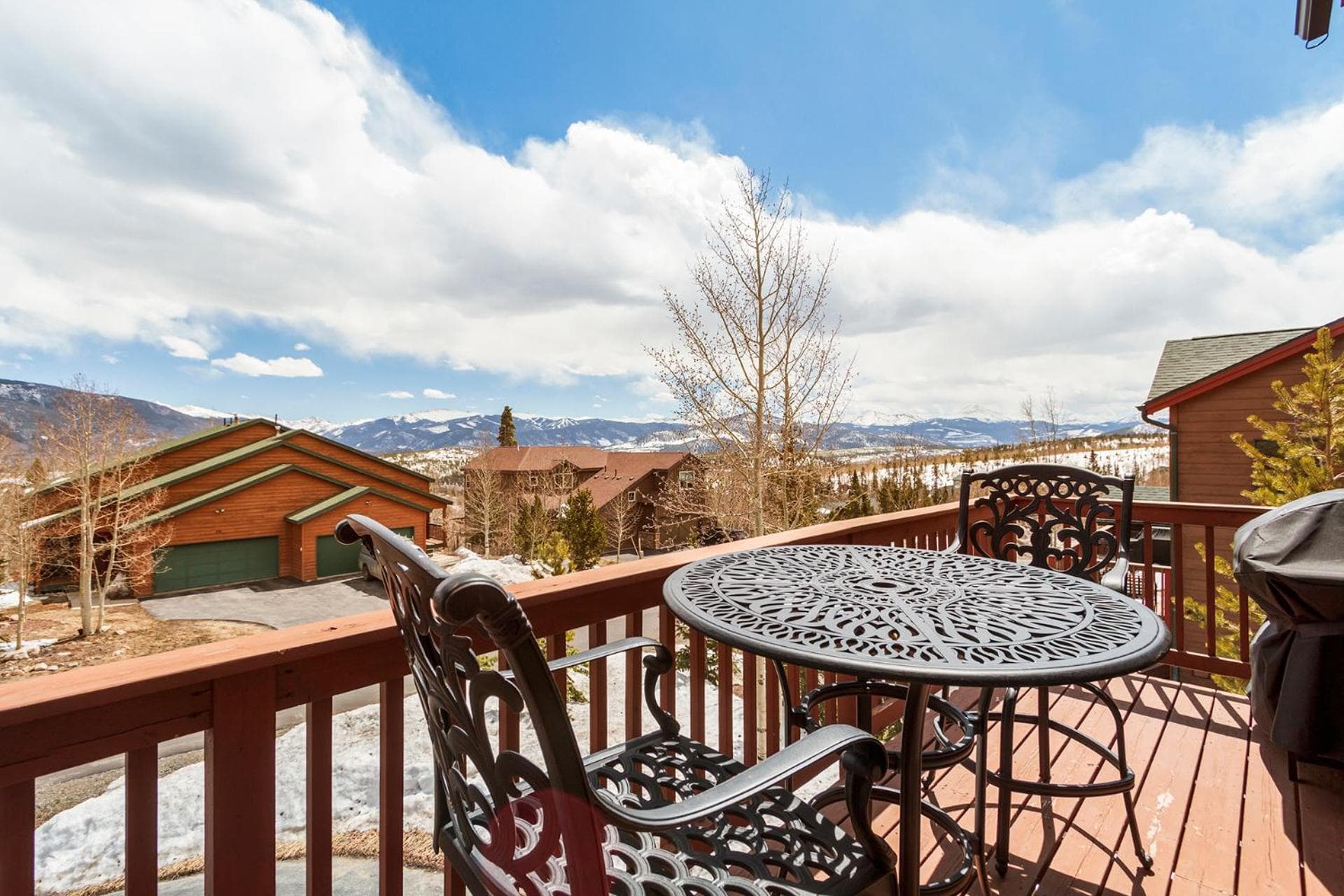 The Moose-33 Lacy by Great Western Lodging interior in Silverthorne, CO — gallery photo 2