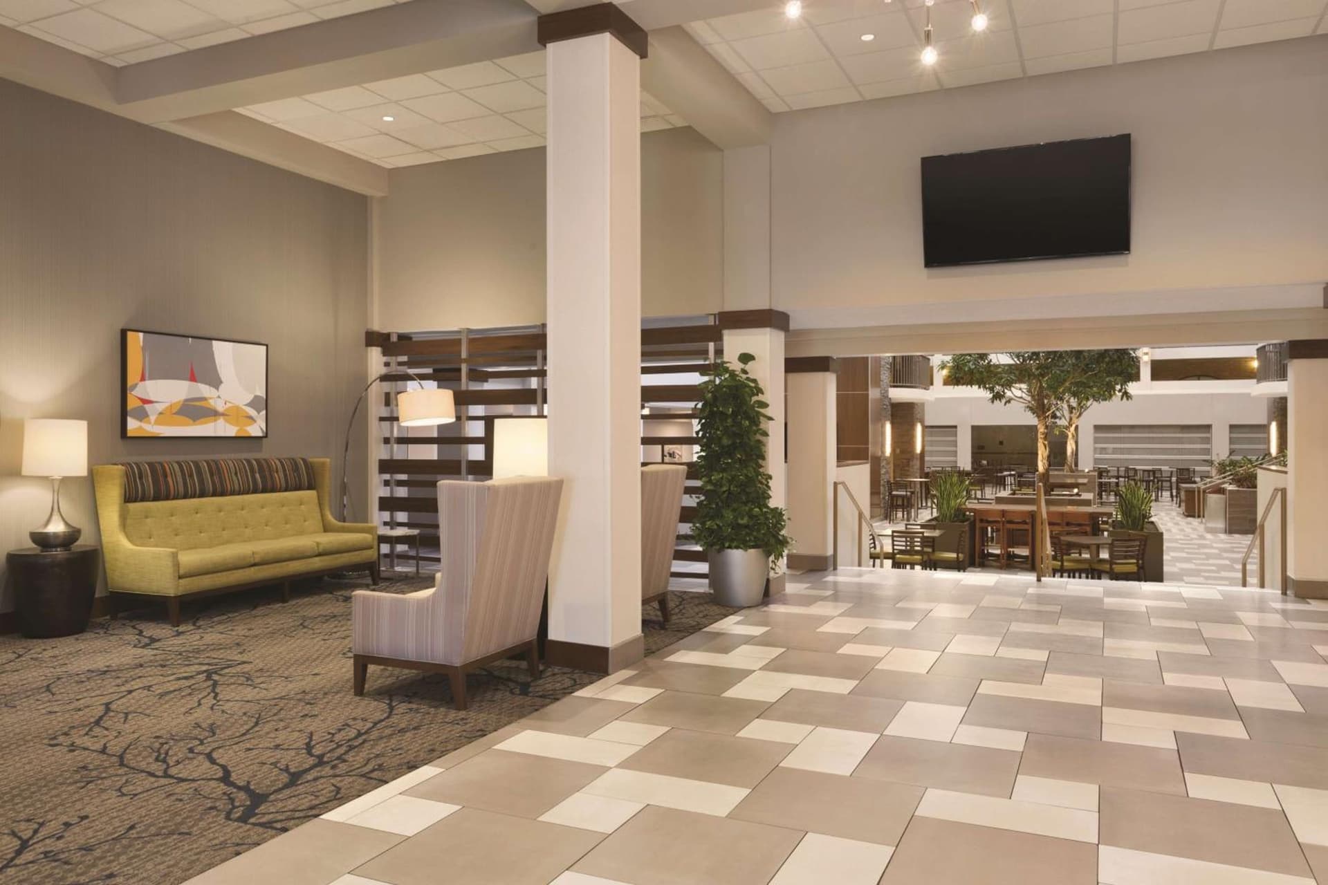 Embassy Suites by Hilton Minneapolis Bloomington Edina gallery photo in Bloomington, MN — image 58