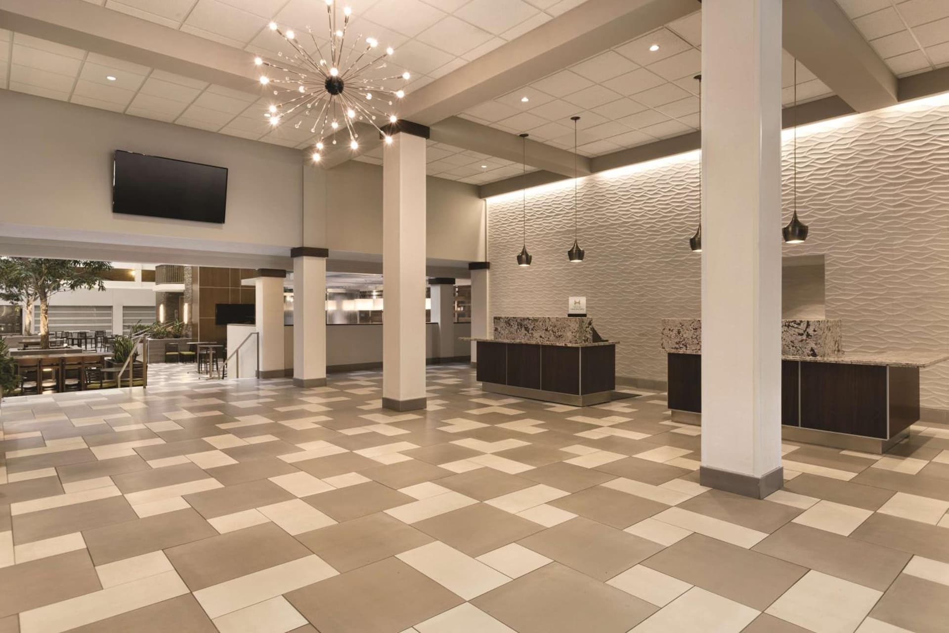 Embassy Suites by Hilton Minneapolis Bloomington Edina gallery photo in Bloomington, MN — image 28