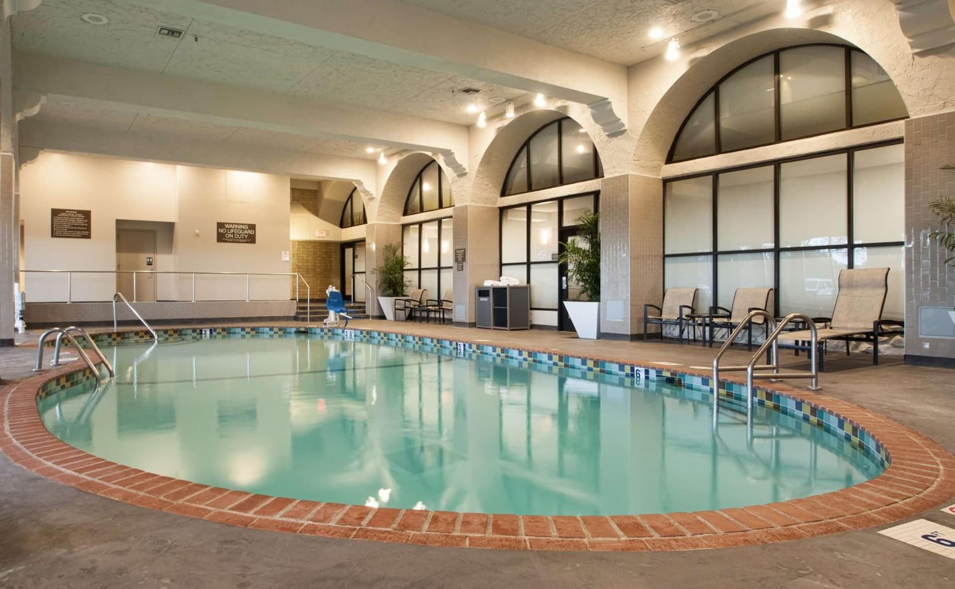 Embassy Suites by Hilton Minneapolis Bloomington Edina gallery photo in Bloomington, MN — image 24