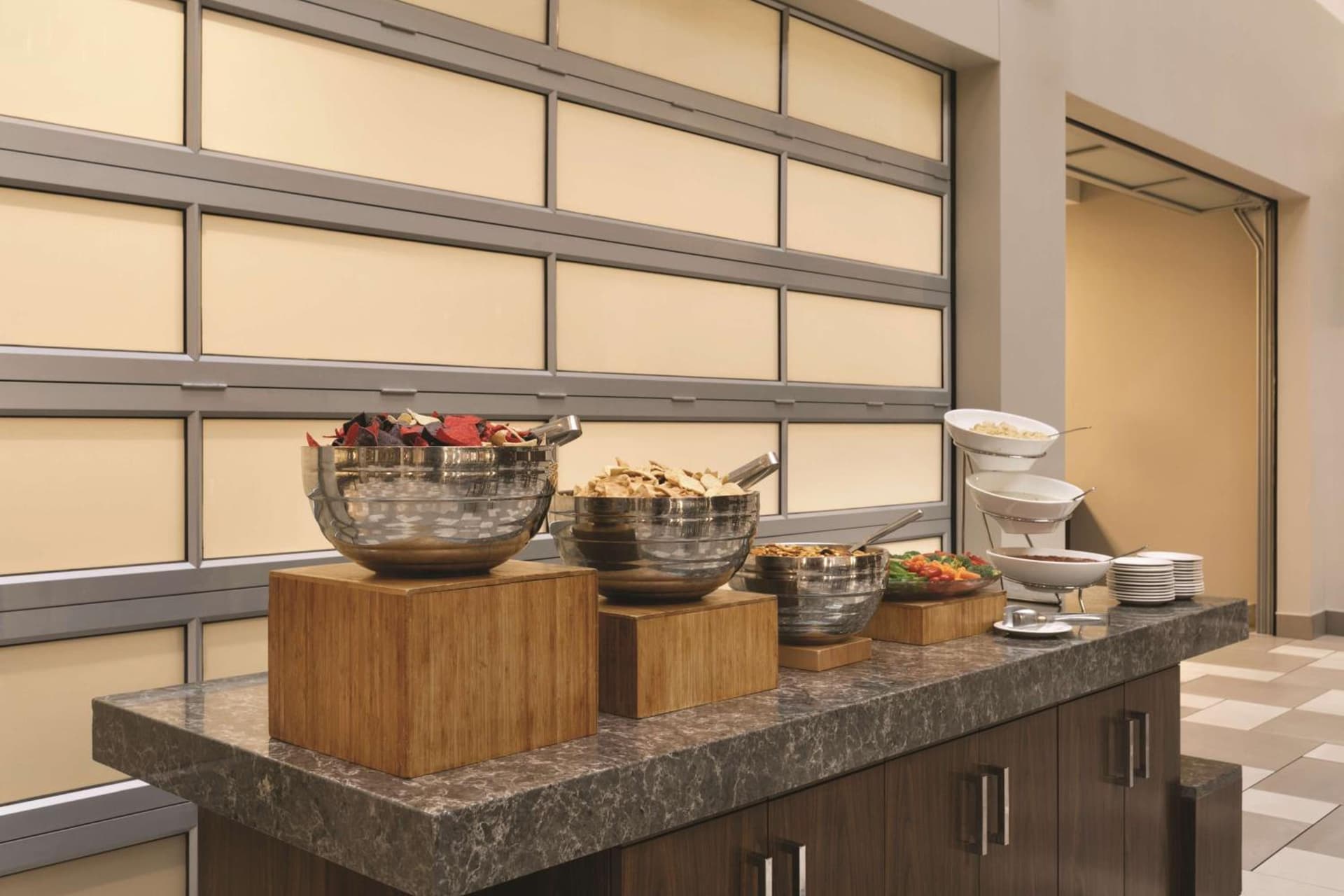 Embassy Suites by Hilton Minneapolis Bloomington Edina gallery photo in Bloomington, MN — image 34