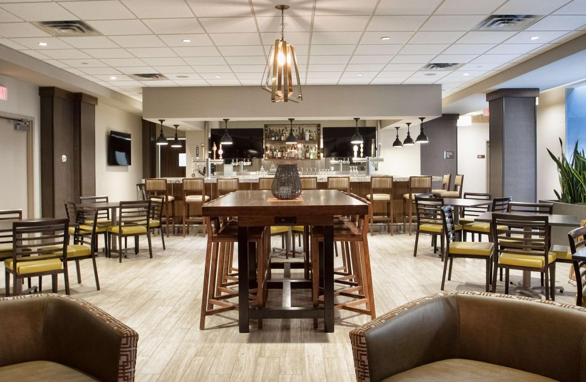 Embassy Suites by Hilton Minneapolis Bloomington Edina gallery photo in Bloomington, MN — image 40
