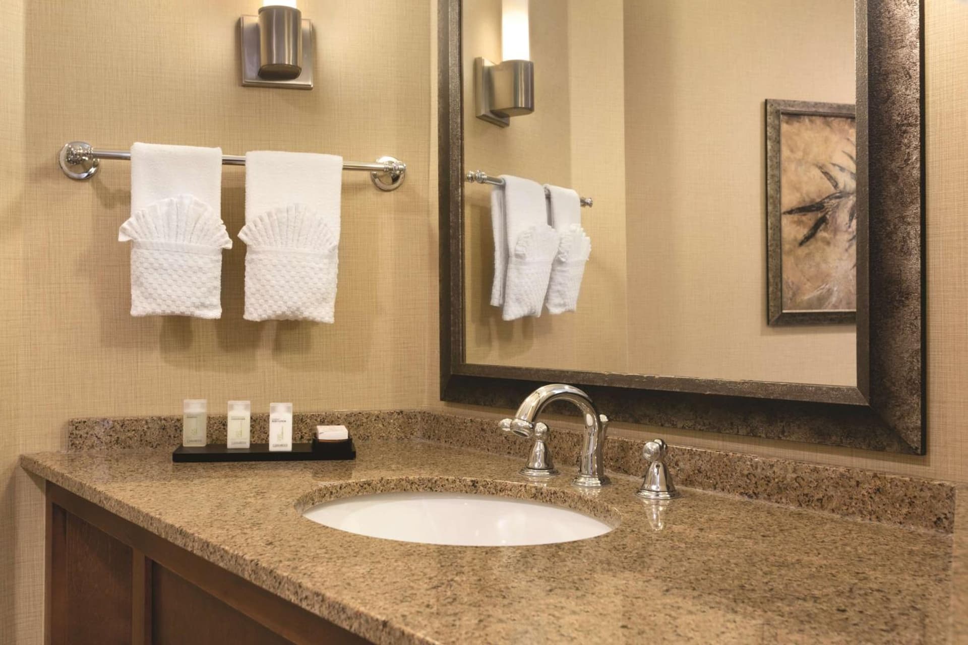 Embassy Suites by Hilton Minneapolis Bloomington Edina interior in Bloomington, MN — gallery photo 2