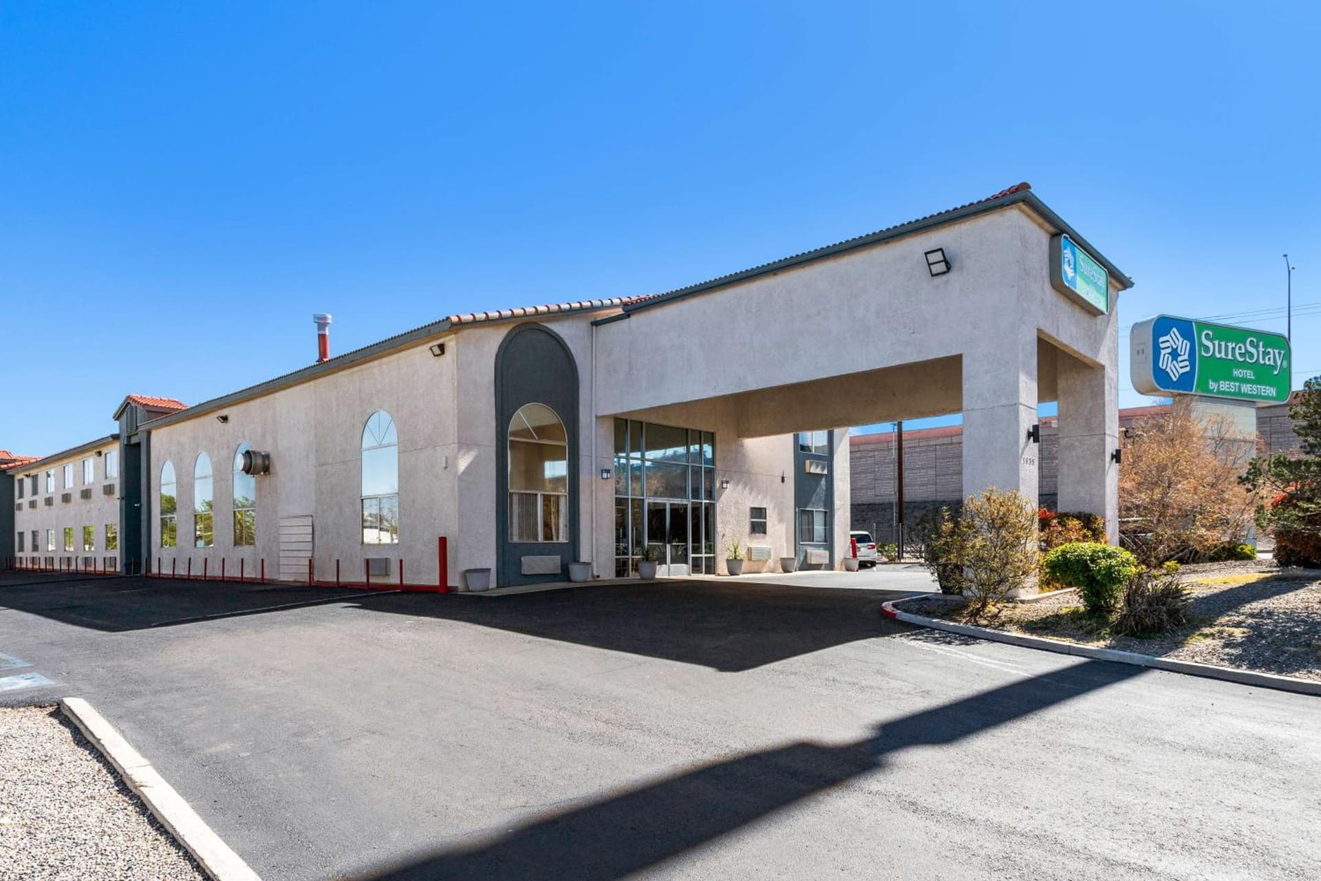 SureStay Hotel by Best Western Albuquerque Midtown gallery photo in Albuquerque, NM — image 6