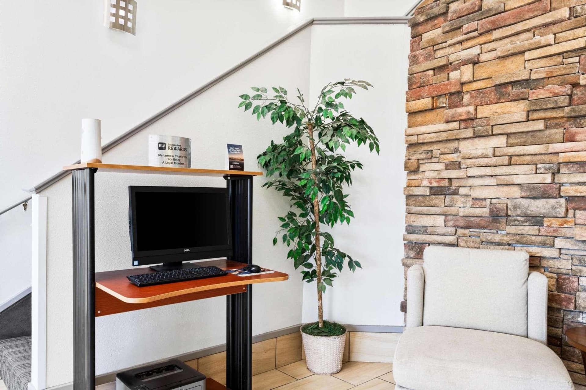 SureStay Hotel by Best Western Albuquerque Midtown gallery photo in Albuquerque, NM — image 30