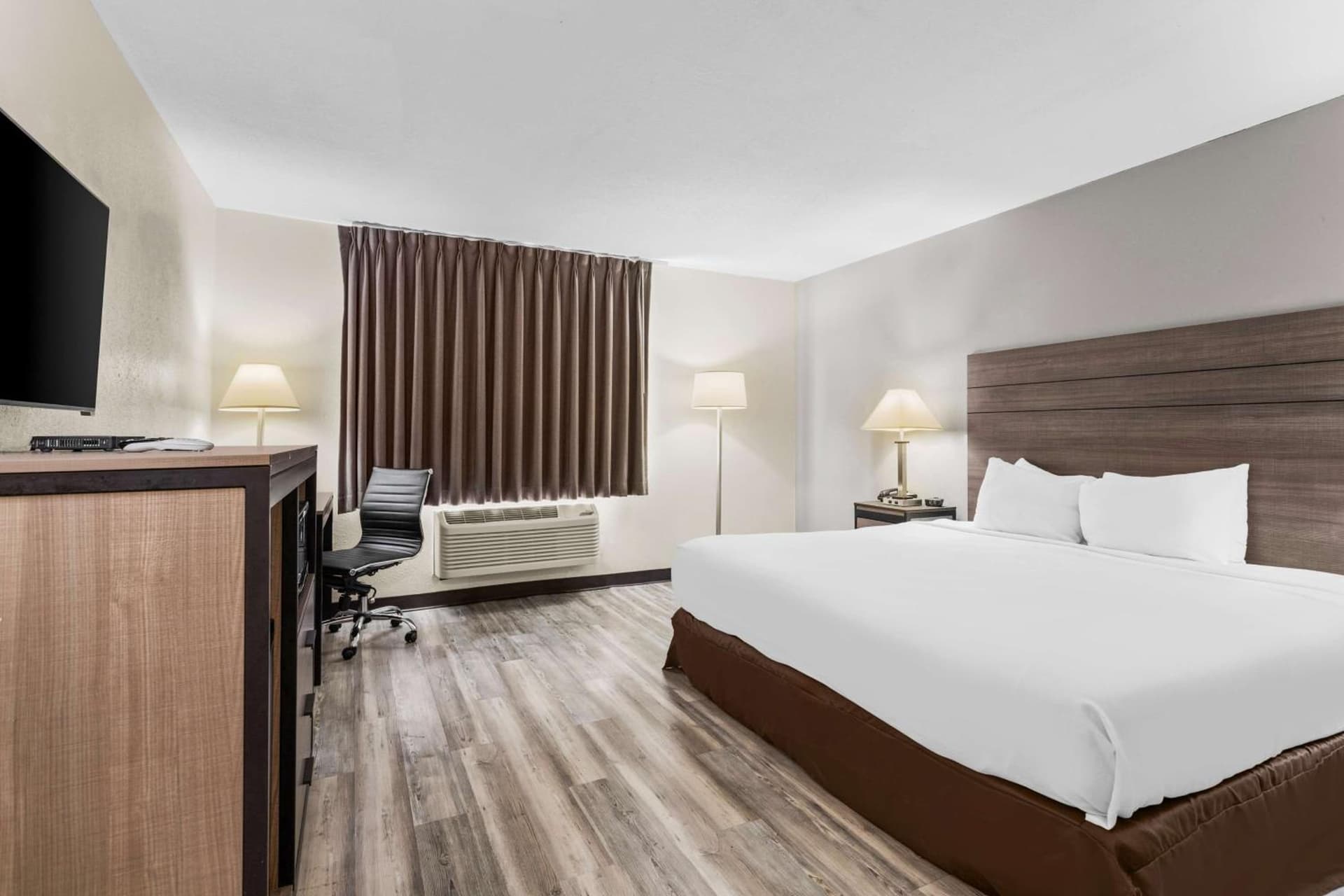 SureStay Hotel by Best Western Albuquerque Midtown gallery photo in Albuquerque, NM — image 12