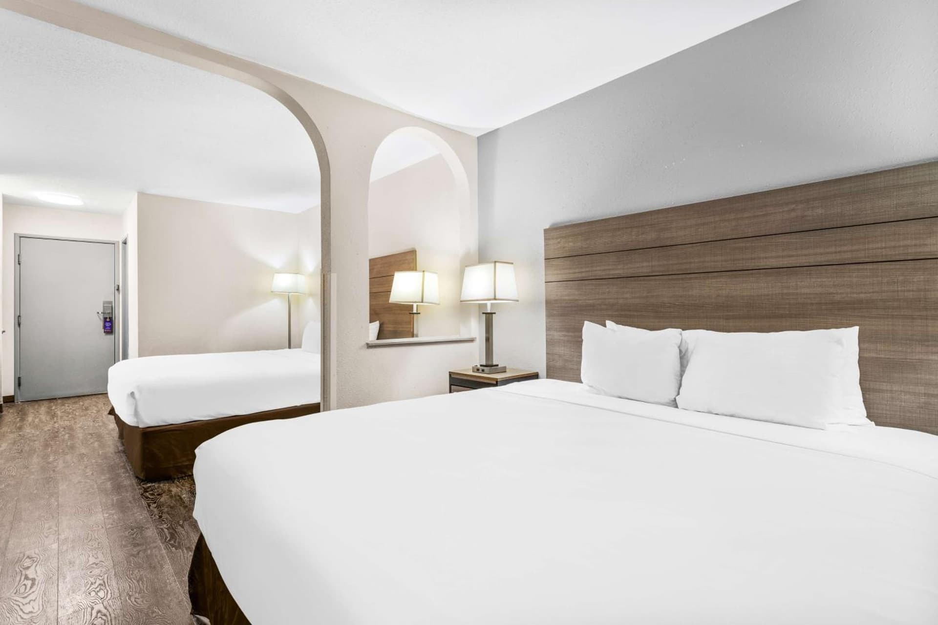 SureStay Hotel by Best Western Albuquerque Midtown gallery photo in Albuquerque, NM — image 11