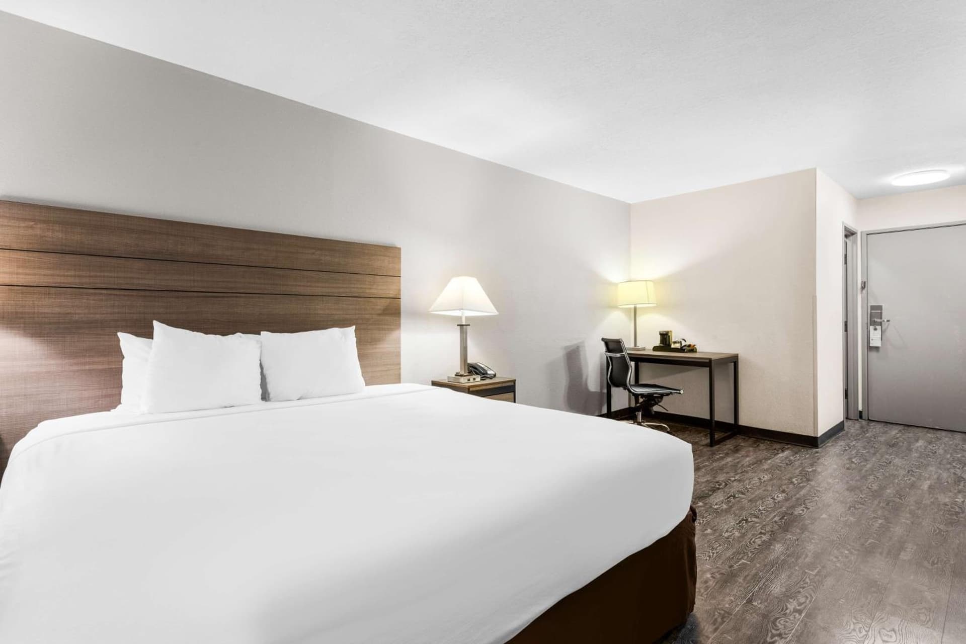 SureStay Hotel by Best Western Albuquerque Midtown gallery photo in Albuquerque, NM — image 27
