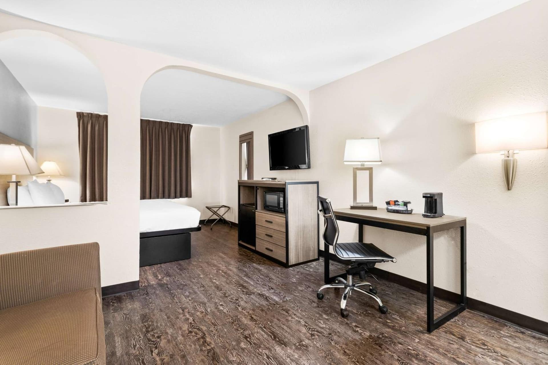 SureStay Hotel by Best Western Albuquerque Midtown gallery photo in Albuquerque, NM — image 14