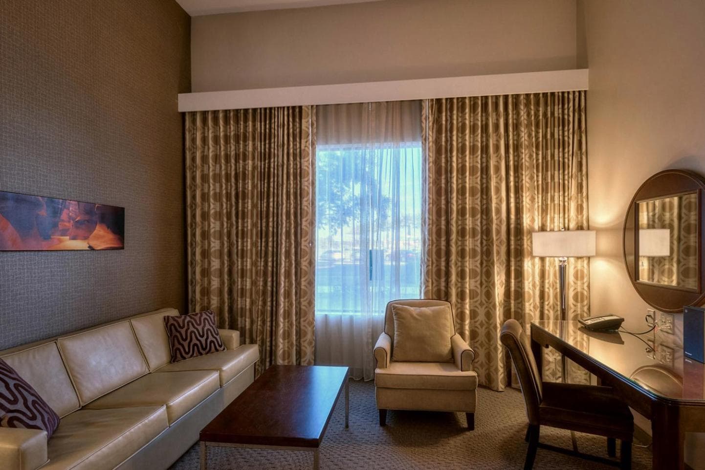 Sheraton Mesa Hotel at Wrigleyville West gallery photo in Mesa, AZ — image 20