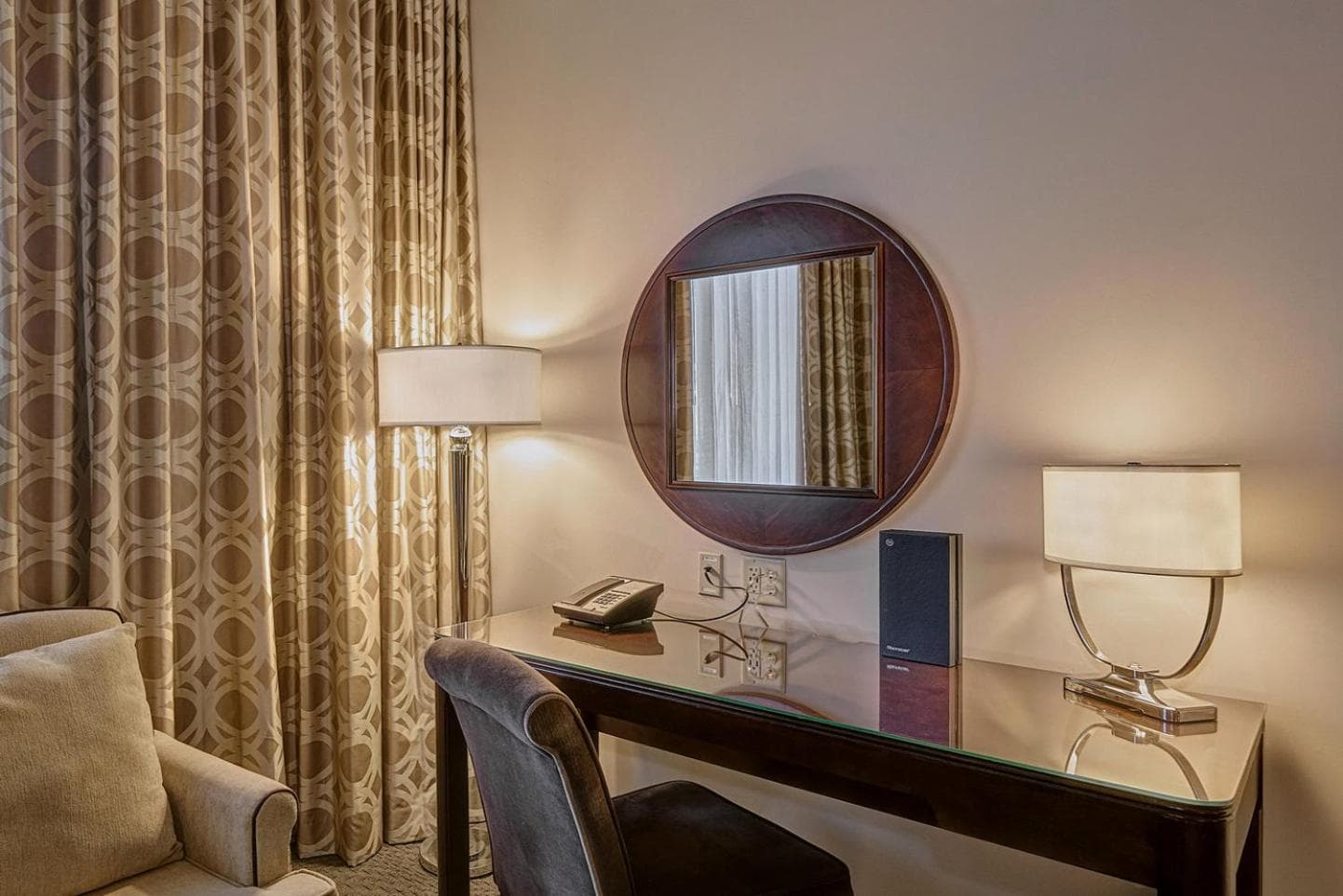 Sheraton Mesa Hotel at Wrigleyville West gallery photo in Mesa, AZ — image 13