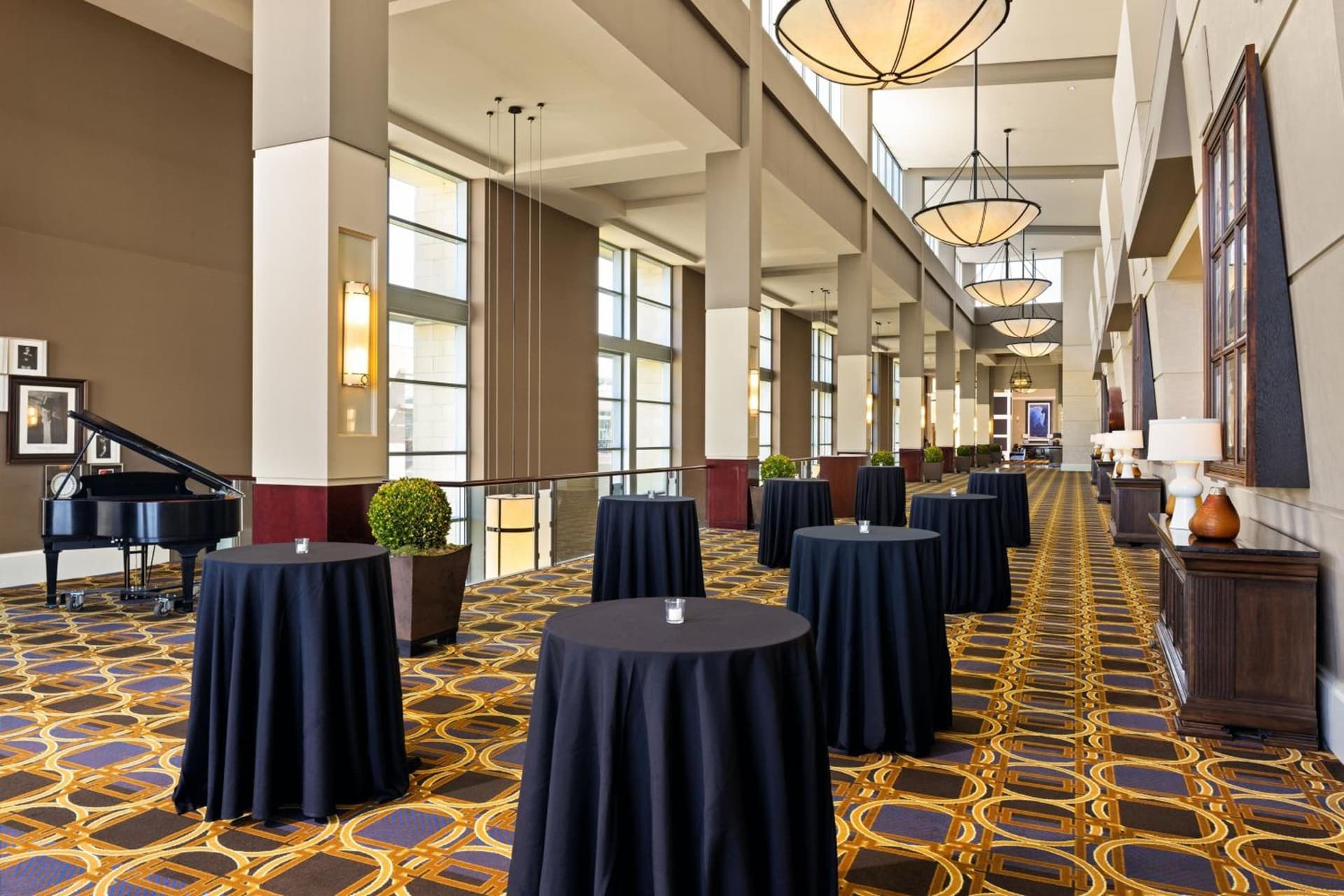 Sheraton Overland Park Hotel at the Convention Center gallery photo in Overland Park, KS — image 40