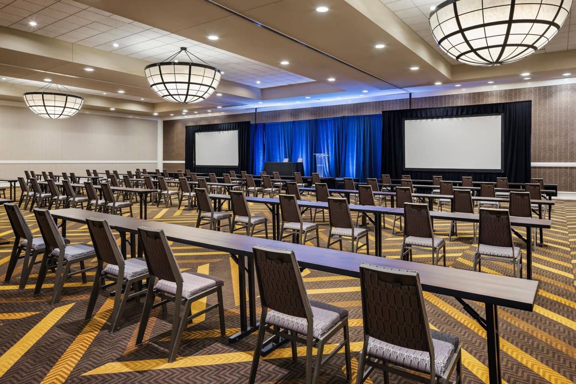 Sheraton Overland Park Hotel at the Convention Center gallery photo in Overland Park, KS — image 5