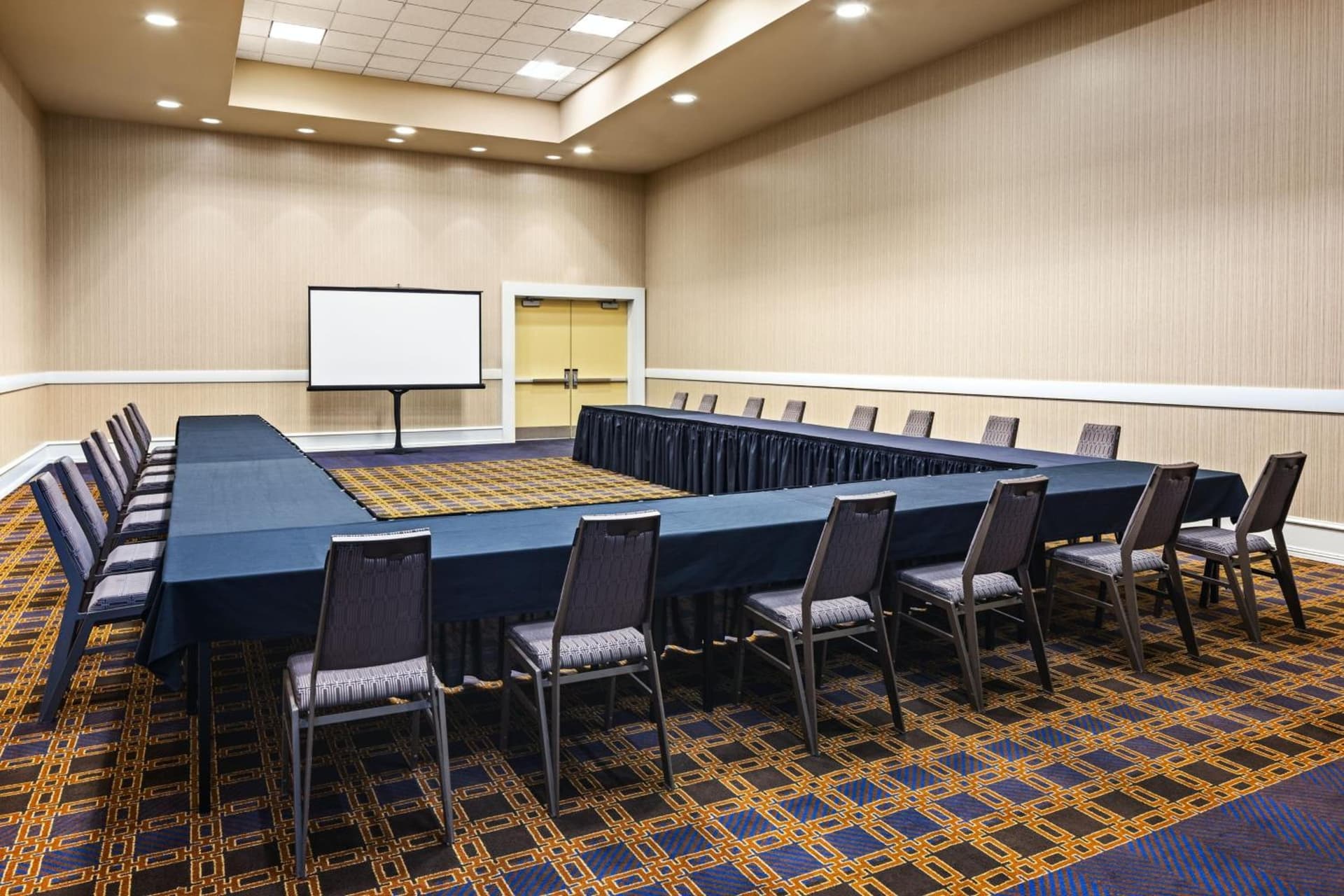 Sheraton Overland Park Hotel at the Convention Center gallery photo in Overland Park, KS — image 25