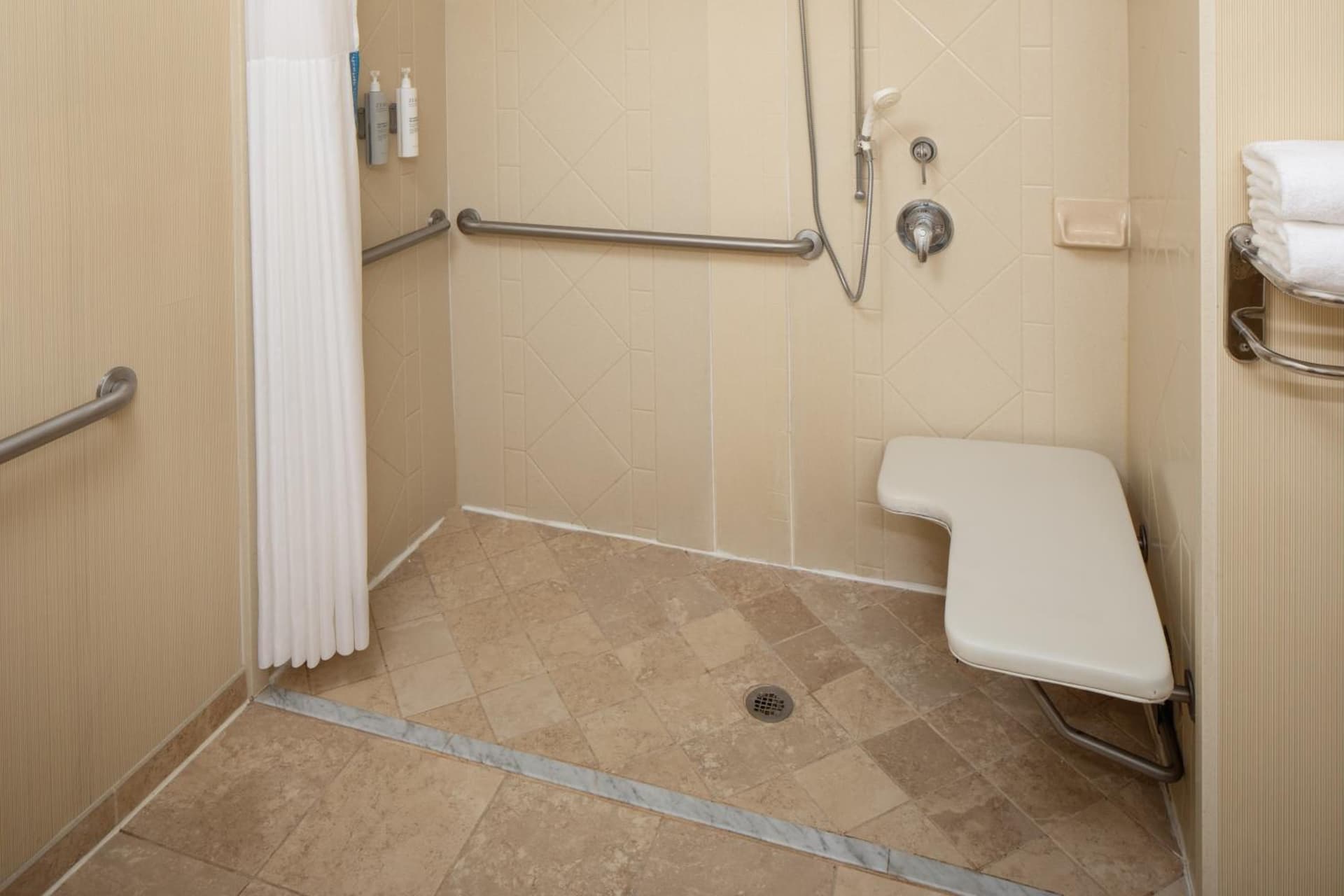 Hampton Inn & Suites Mystic gallery photo in Mystic, CT — image 5
