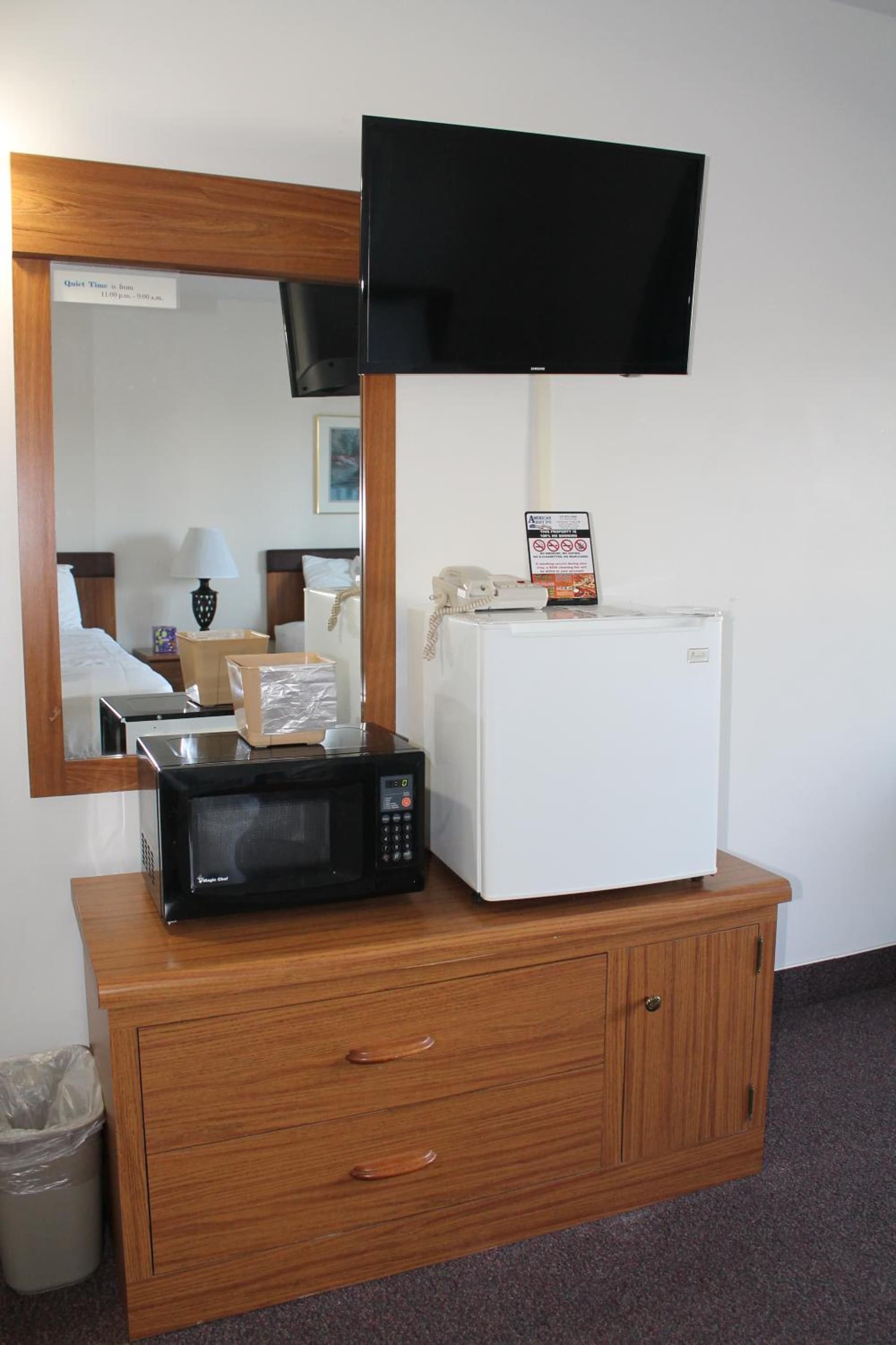 American Host Inn gallery photo in Hart, MI — image 23