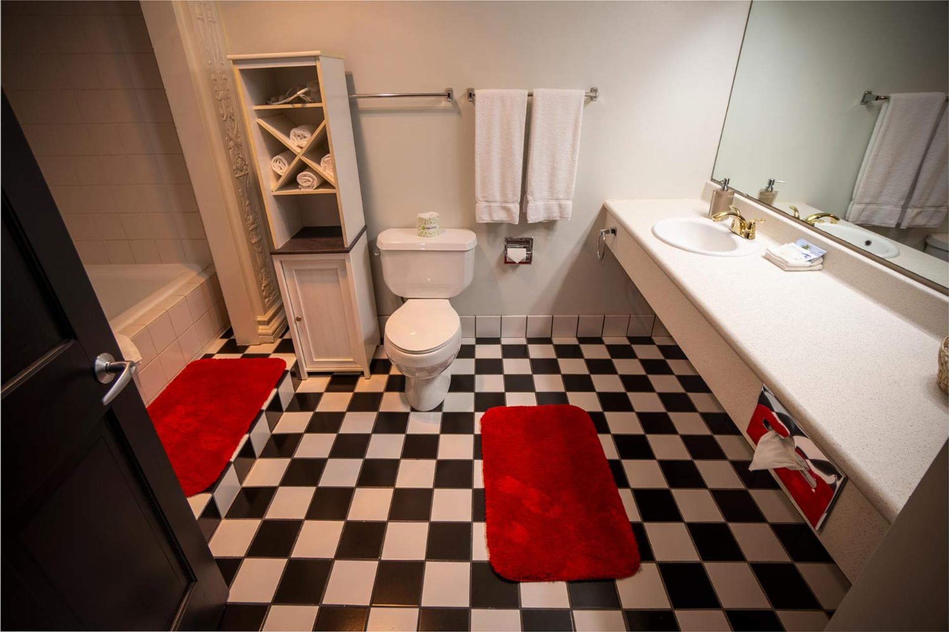 Nuks Executive Suites gallery photo in De Pere, WI — image 74