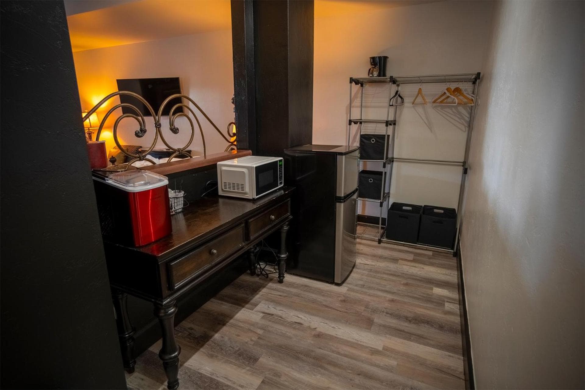 Nuks Executive Suites gallery photo in De Pere, WI — image 11