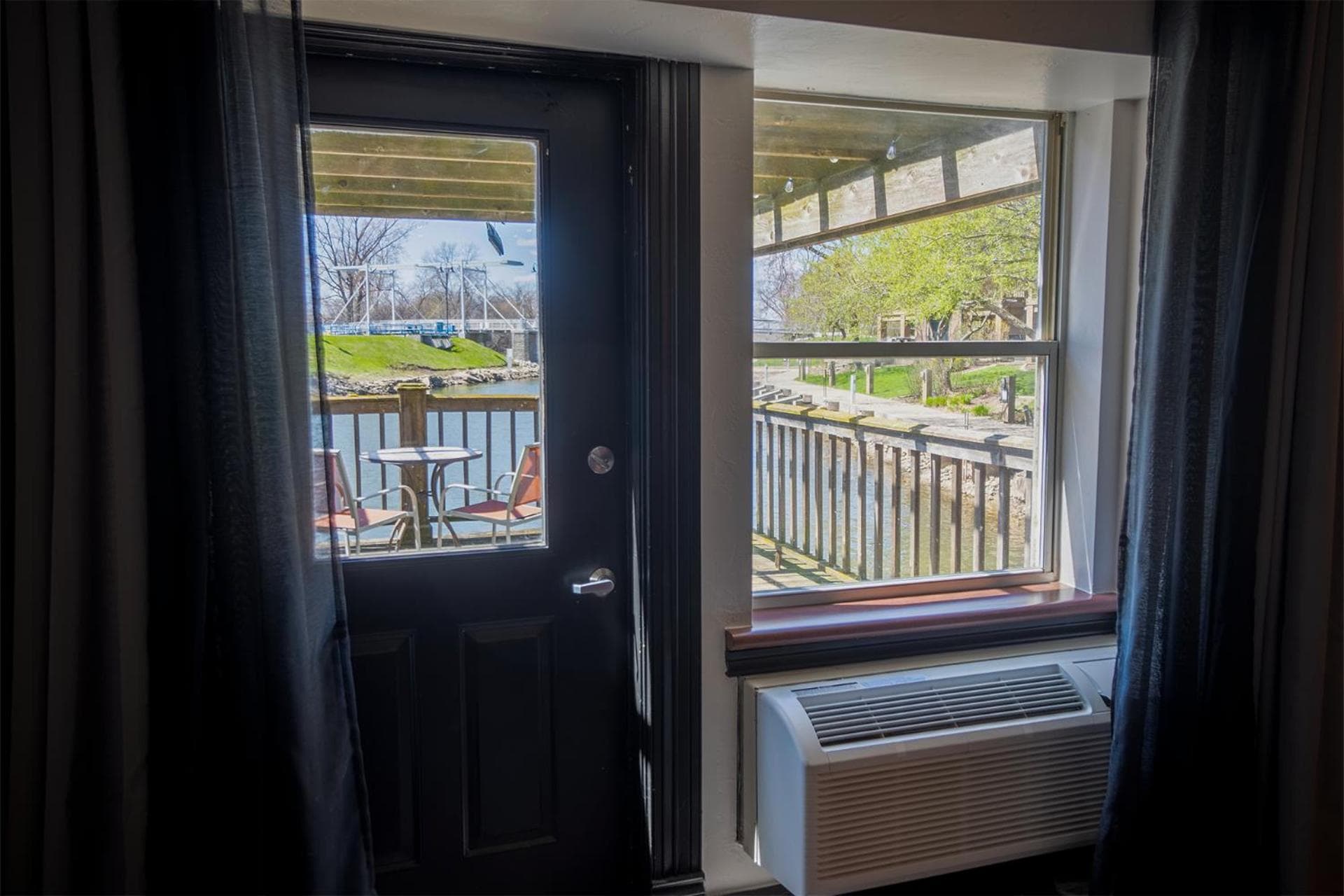 Nuks Executive Suites gallery photo in De Pere, WI — image 10