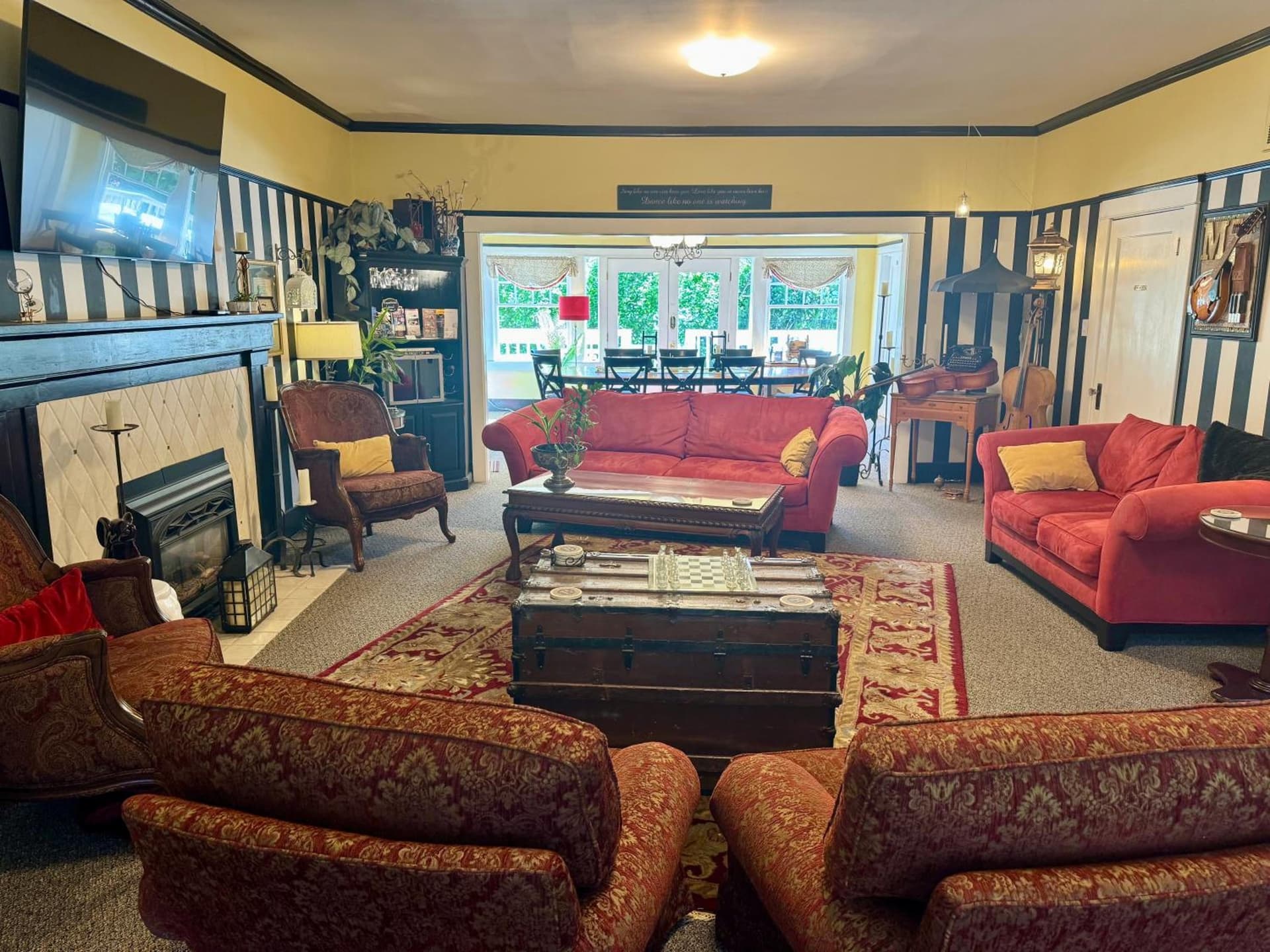 Bayberry Inn B&B and Oregon Wellness Retreat property views in Ashland, OR — gallery photo 3
